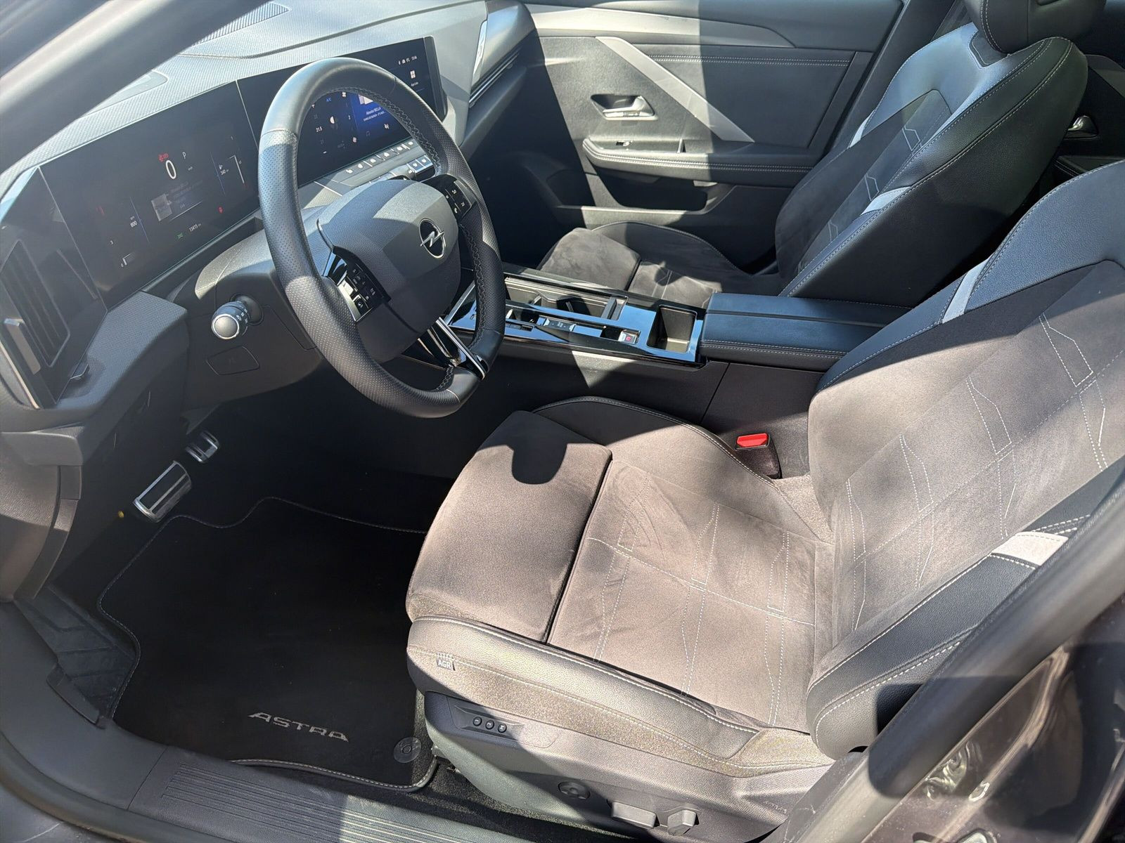 ASTRA L  ULTIMATE 1.2 TURBOS 96KW AT8+SHZ+KAMERA