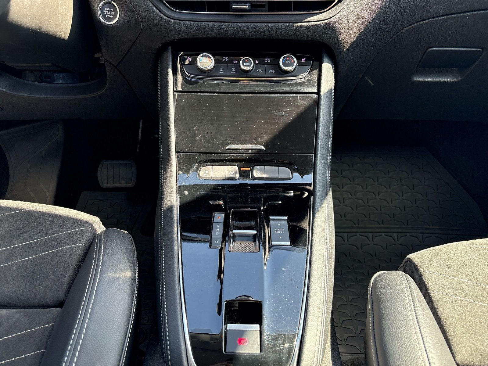 Grandland GS Line 1.2 Turbo 96KW AT8+CAM+CARPLAY