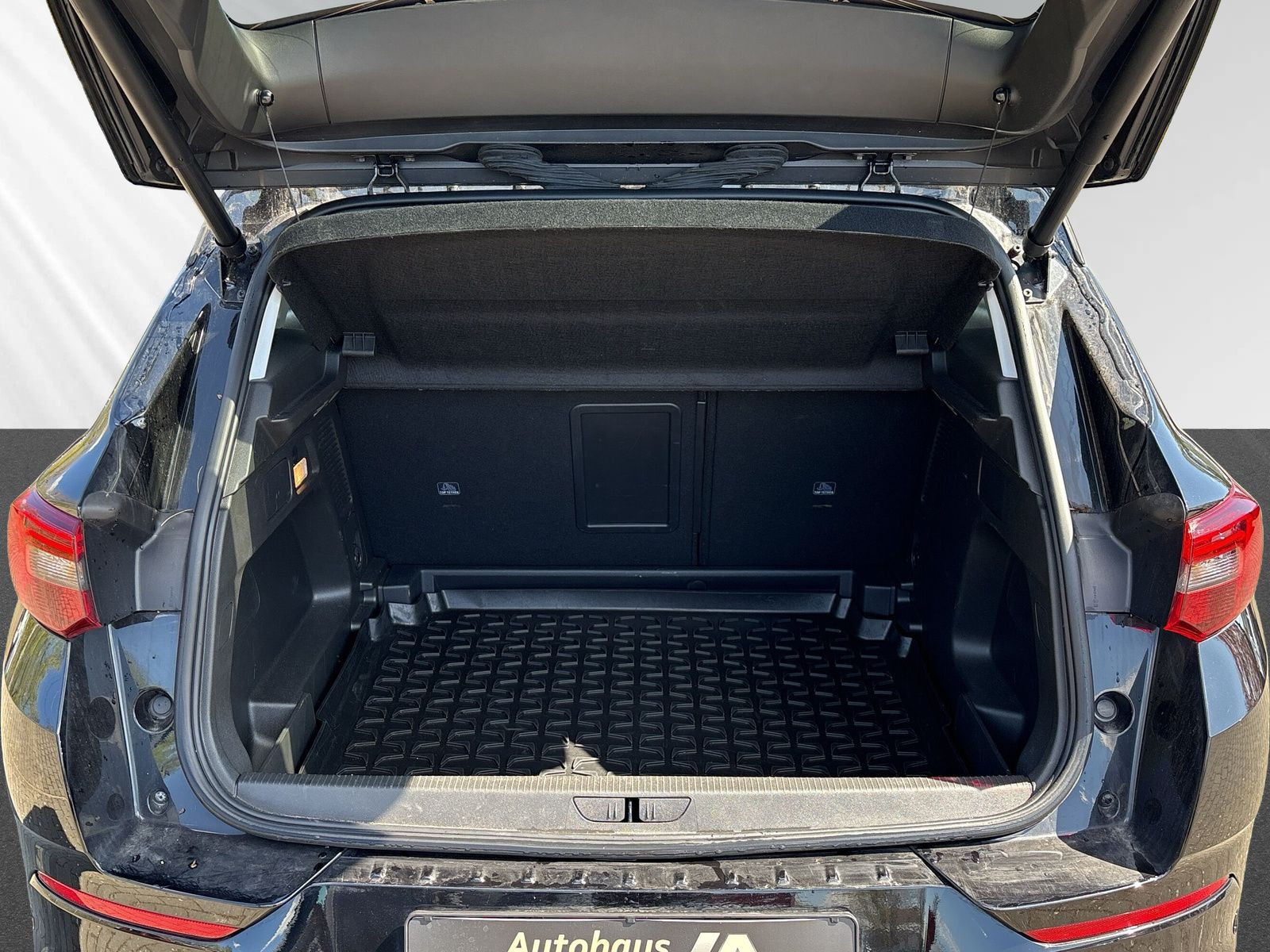 Grandland GS Line 1.2 Turbo 96KW AT8+CAM+CARPLAY