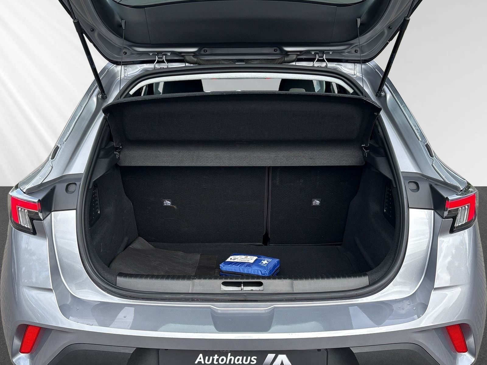Mokka ELEGANCE 1.2 Turbo 96 kW+SHZ+LHZ+NAVI+KAM+