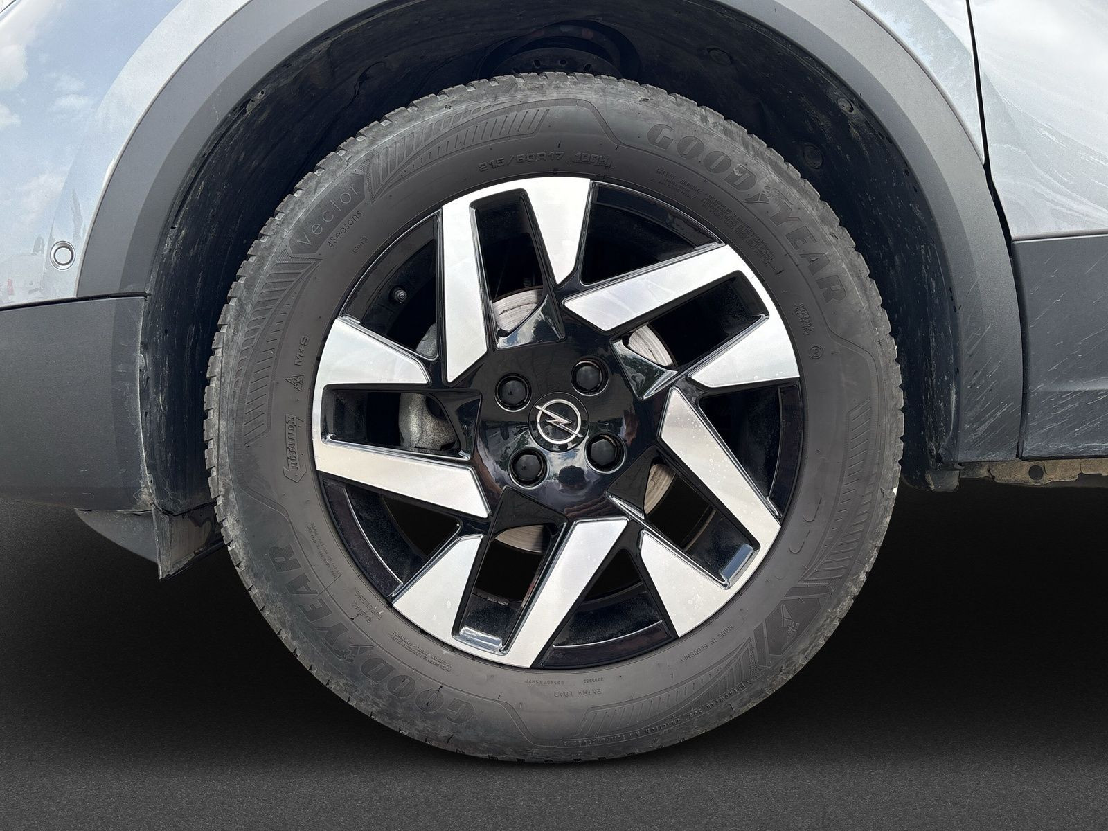 Mokka ELEGANCE 1.2 Turbo 96 kW+SHZ+LHZ+NAVI+KAM+