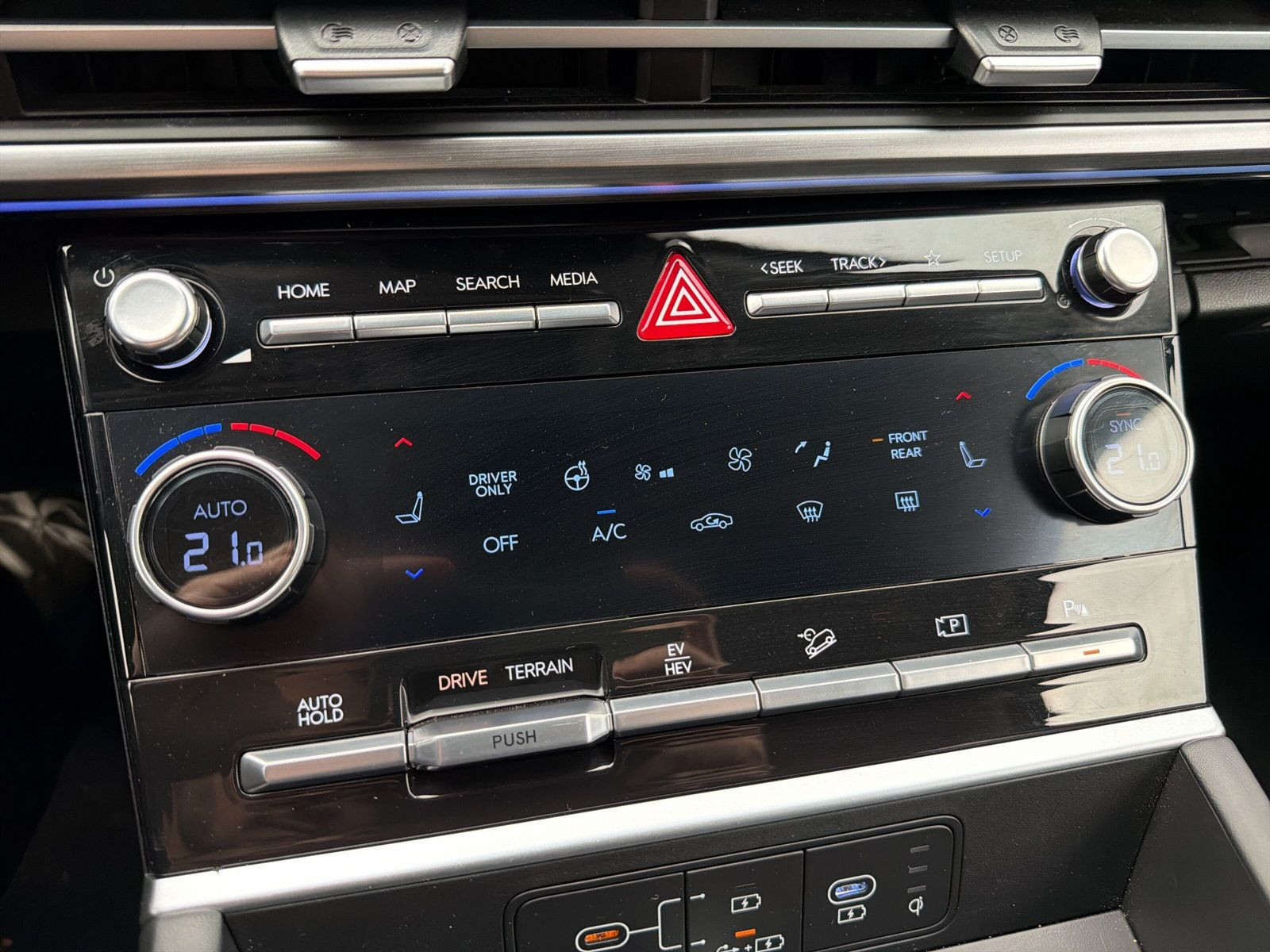 SANTA FE 7S PHEV 1.6 T-GDI 253PS 4WD SIGNATURE+D