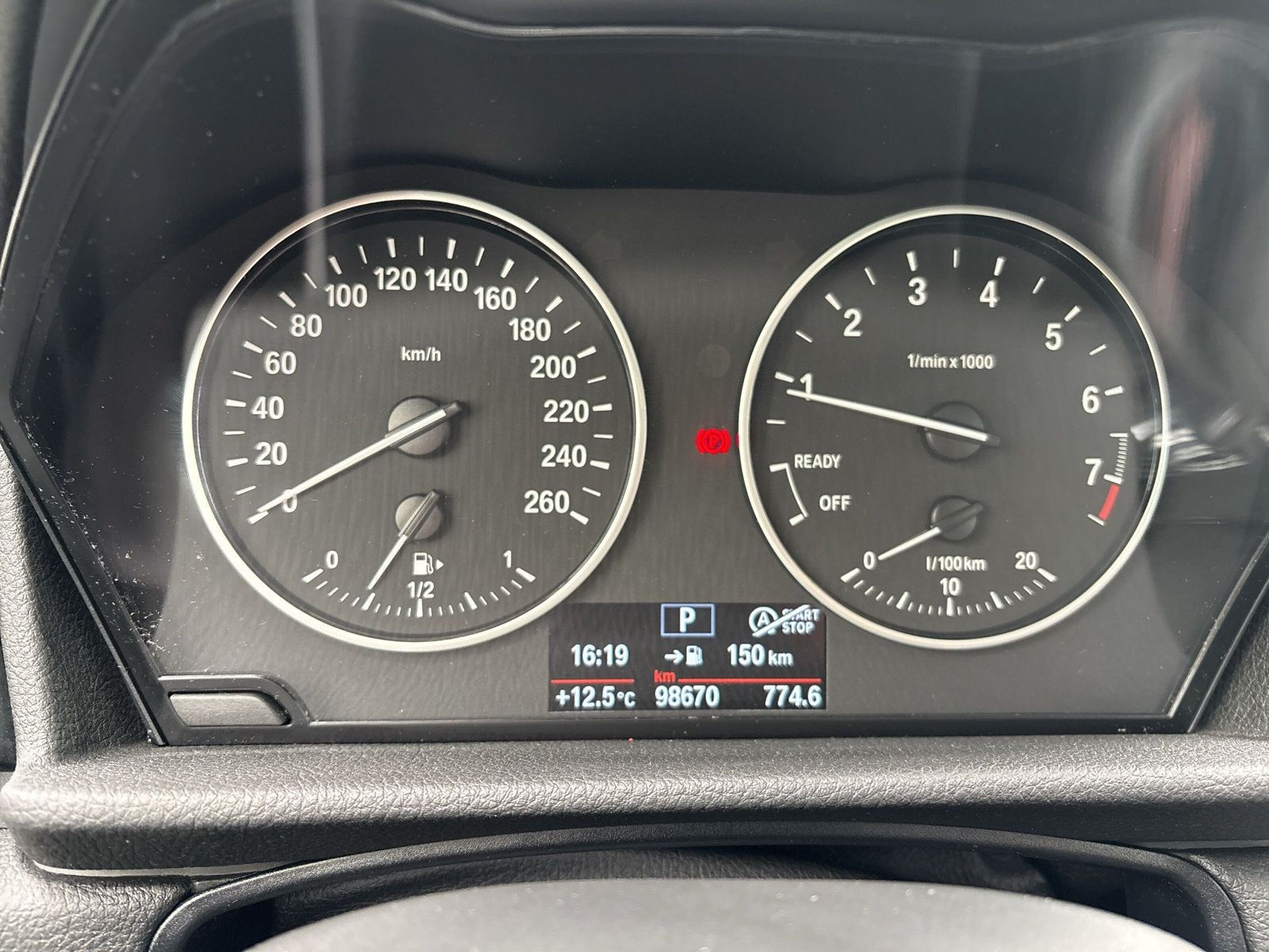 218i Active Tourer Advantage+PDC+NAVI+ALLWETTER+
