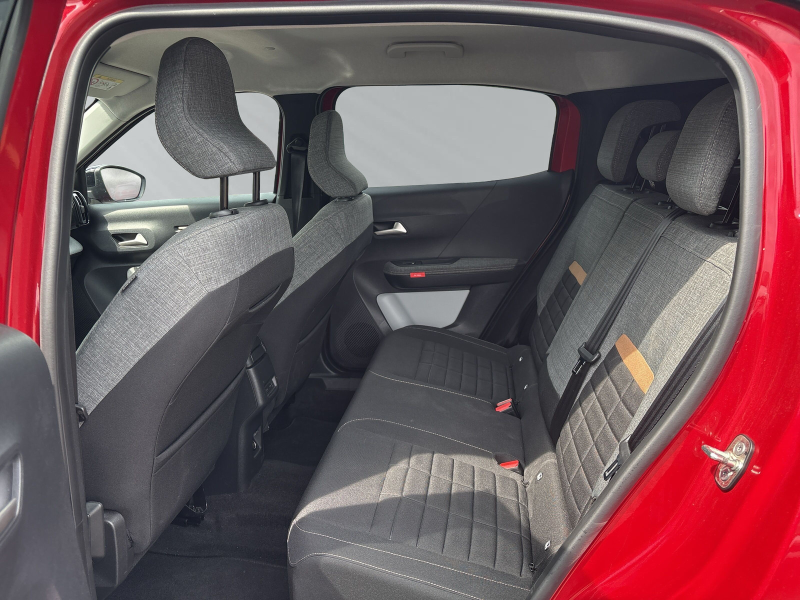 C3 Aircross Plus Hybrid 145 E-DSC6+KAMERA+KLIMA+