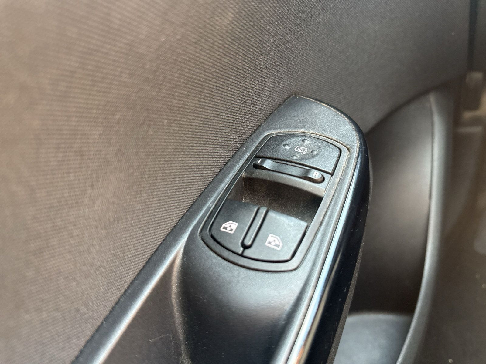 CORSA 120J 5T 1.4 +90PS+CARPLAY+KAMERA+PDC+TEMP+