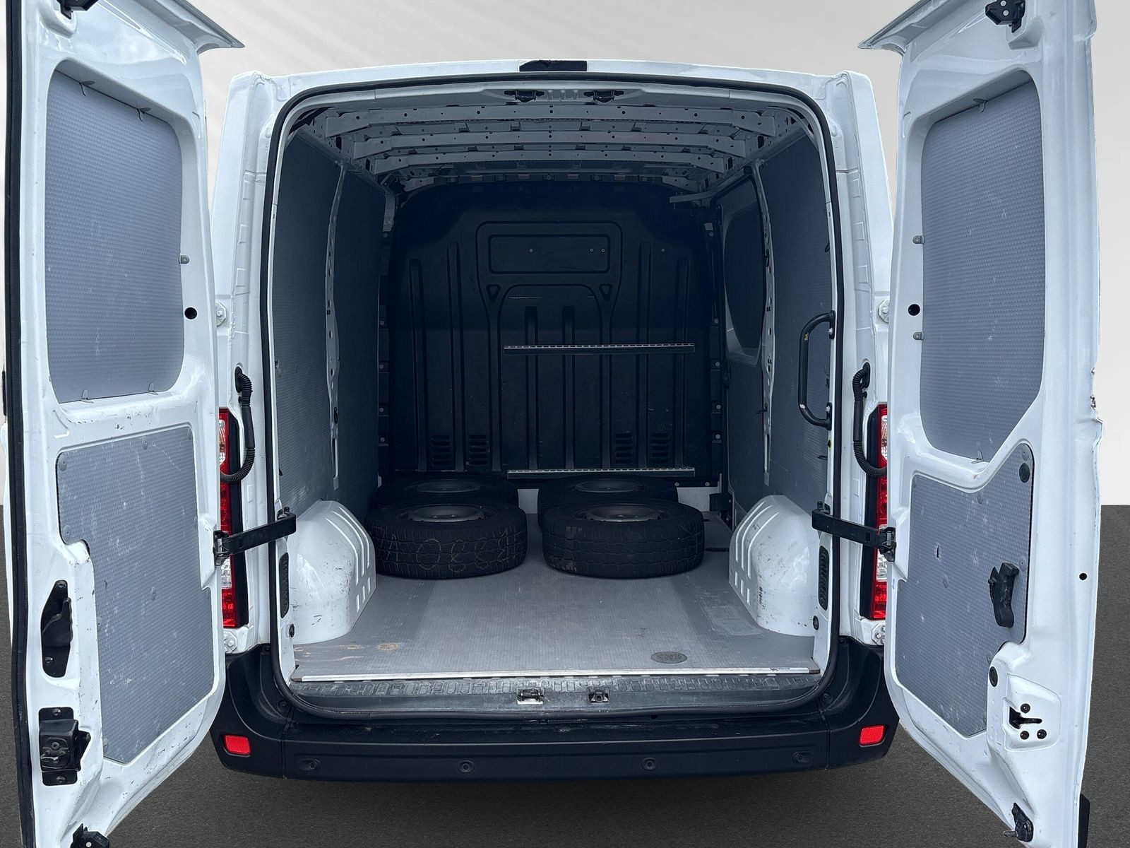Movano Export