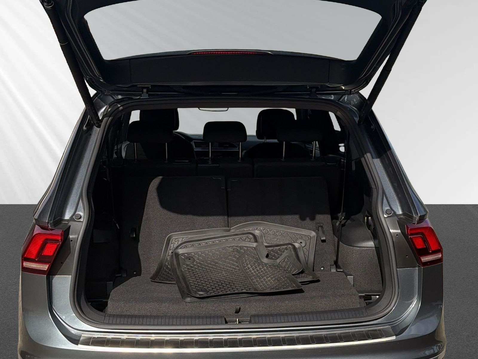 Tiguan Allspace (BJ2) 1.5 TSIACT Move+SHZ+KAMERA