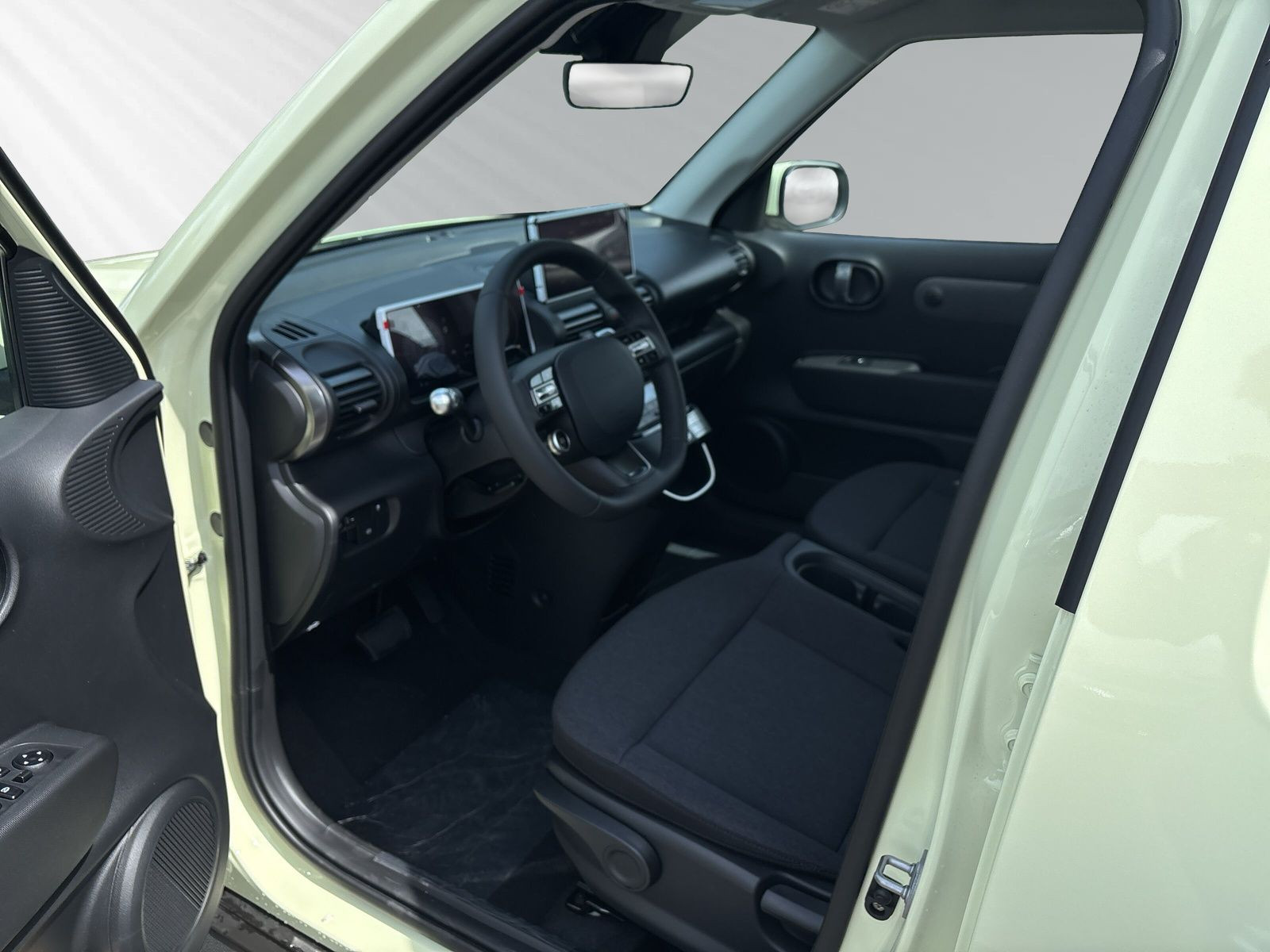 INSTER EV MY25 42 kWh 97 PS SELECT Effizienz-Pak