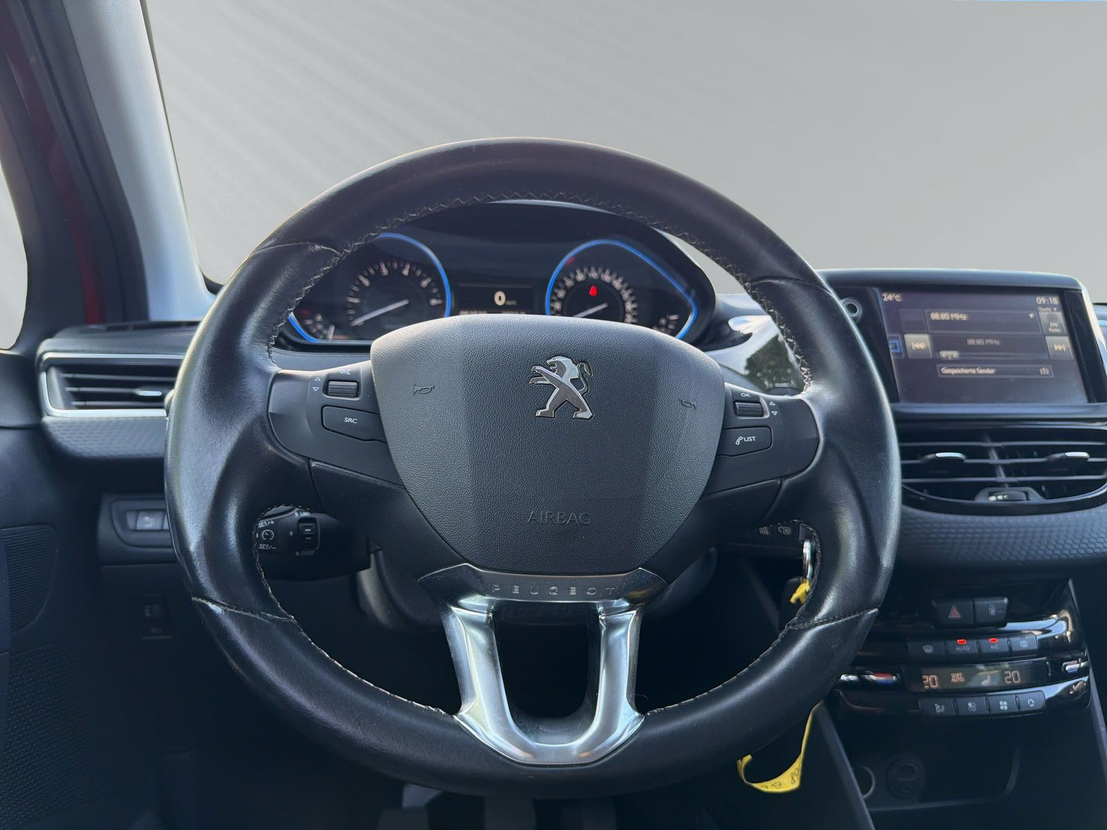 2008 PureTech 110 Allure+NAV+SHZ+PDC+SPORTSITZE+