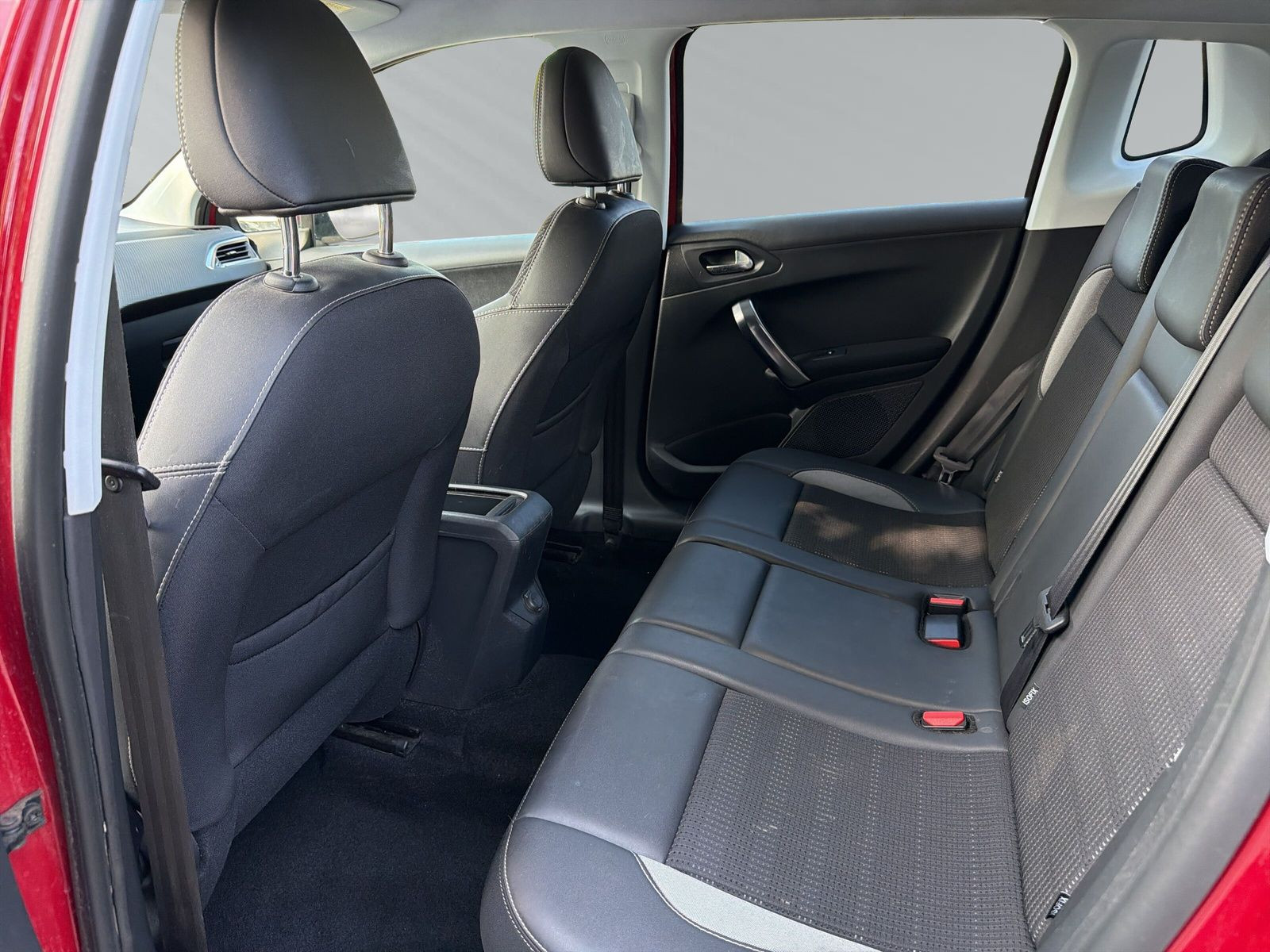 2008 PureTech 110 Allure+NAV+SHZ+PDC+SPORTSITZE+