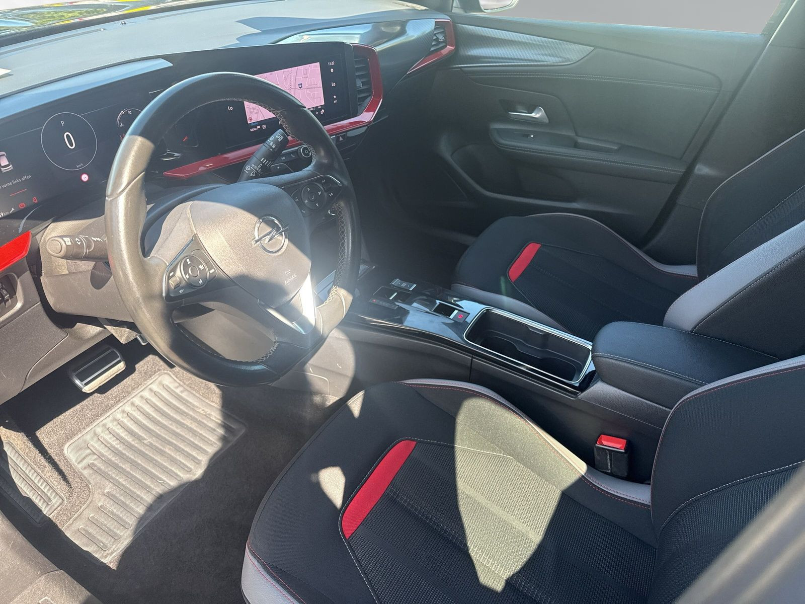 MOKKA GS LINE 1.2+ACC+KAMERA+NAVI+SHZ+CARPLAY+AT