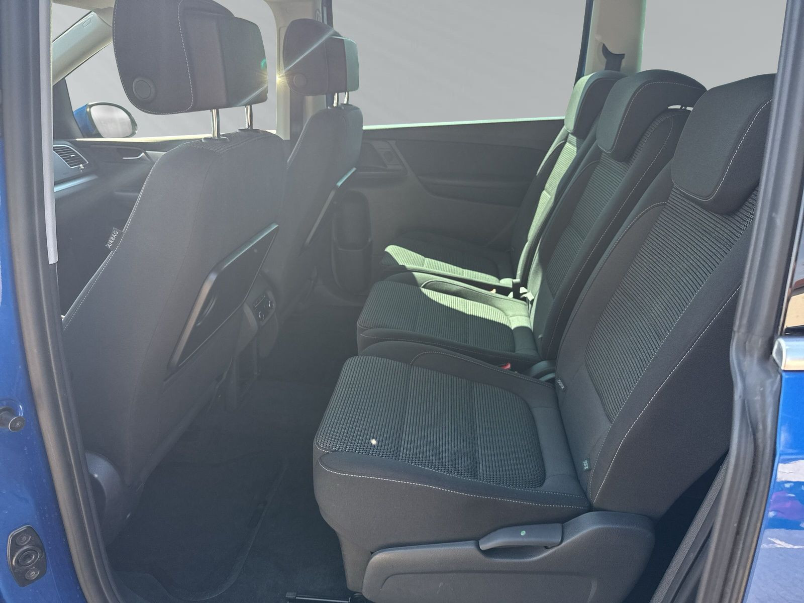 Sharan 1.4 TSI Comfortline DSG AT+SHZ+NAVI+PDC++