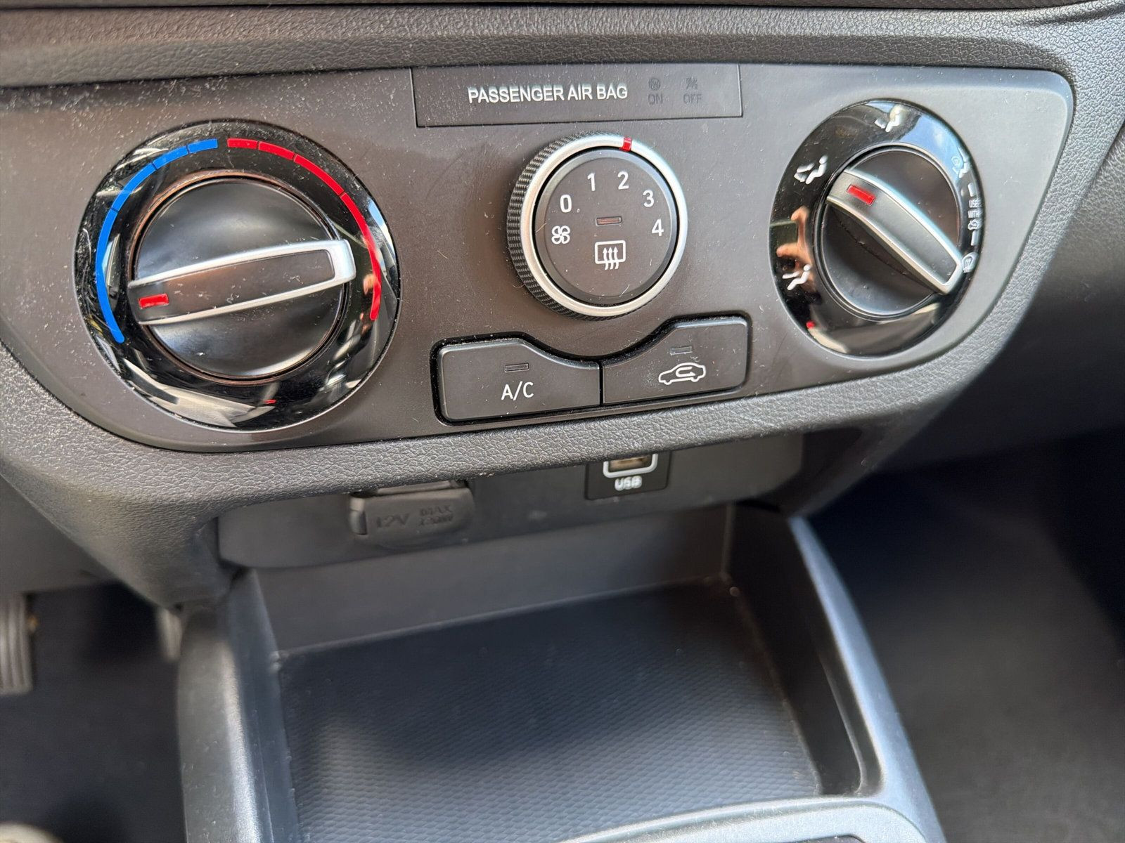 i10 MJ21 1.0 Benzin M/T Edition30 SHZ+LM+CARPLAY
