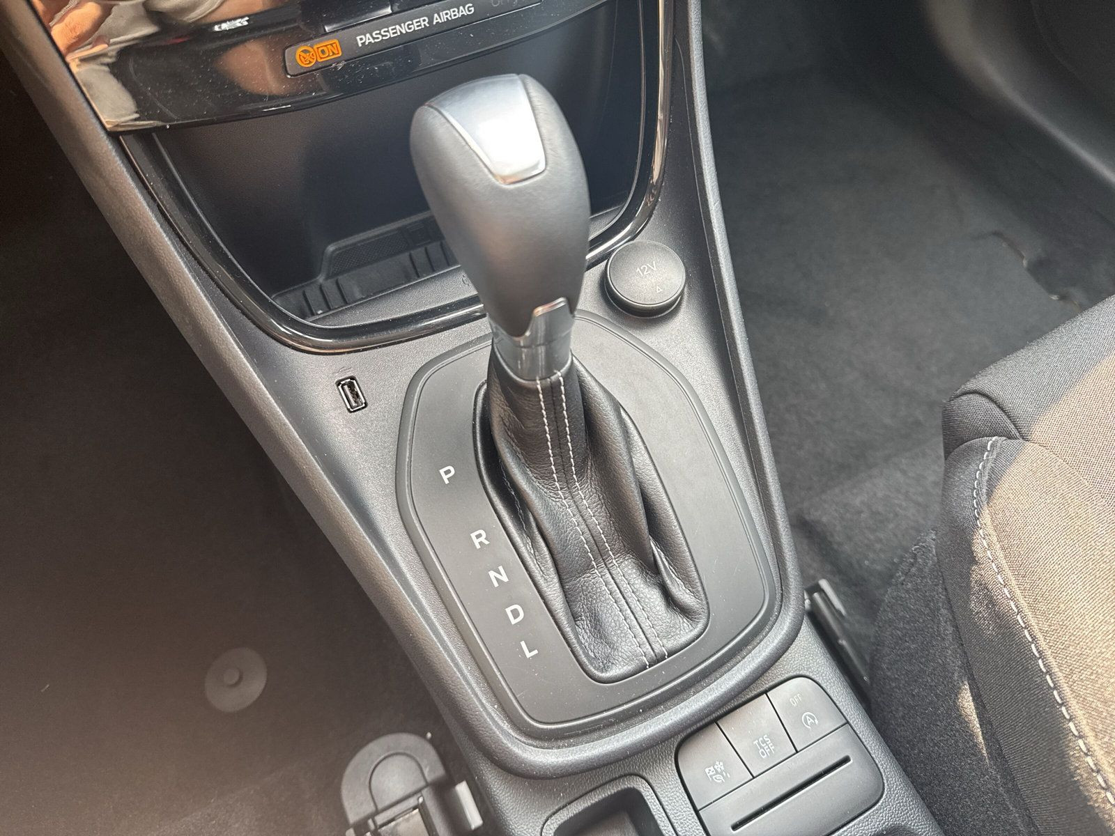 PUMA 1.0 ECOBOOST 125 PS 7AT TITANIUM+NAVI+SHZ++