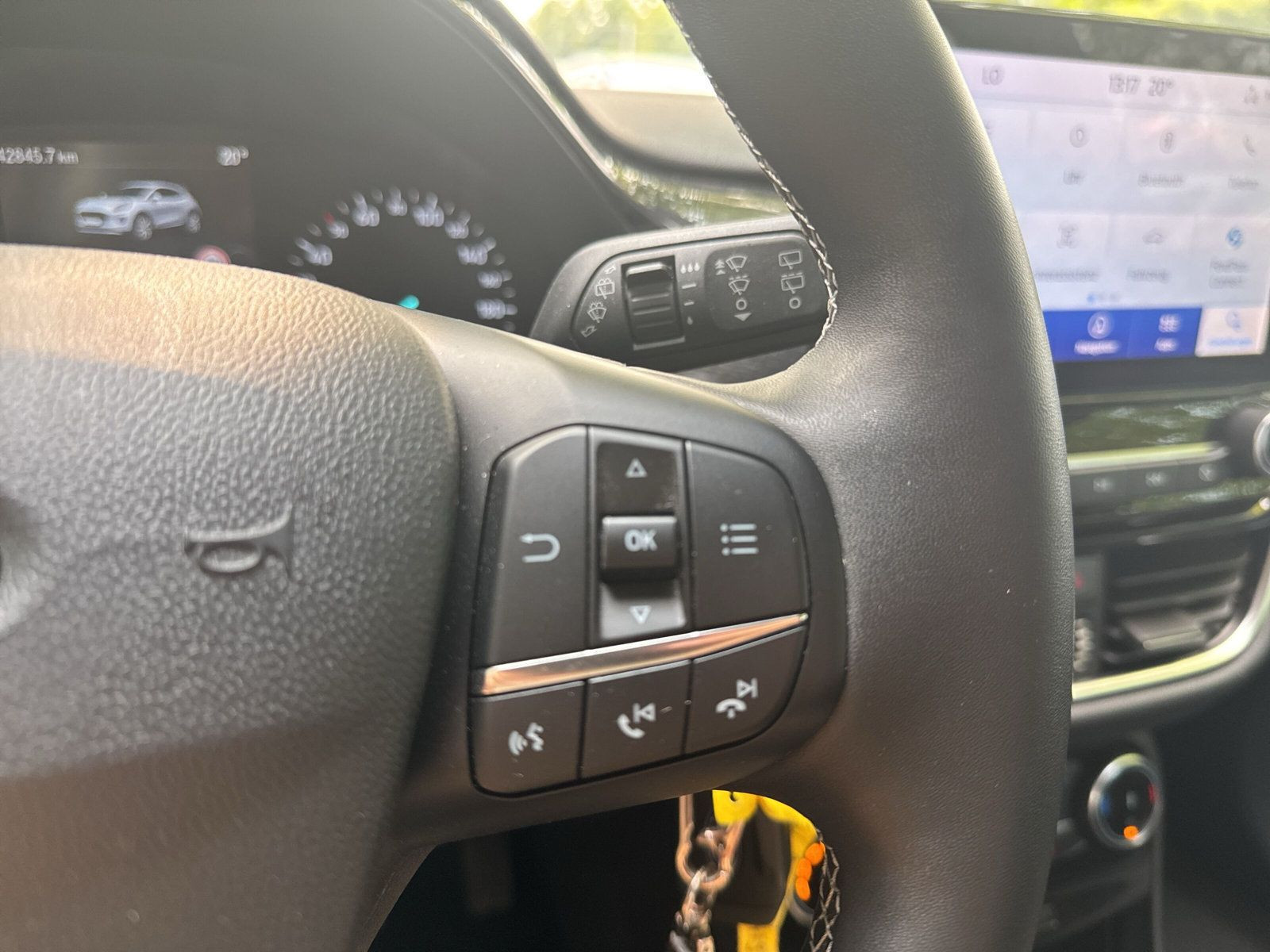 PUMA 1.0 ECOBOOST 125 PS 7AT TITANIUM+NAVI+SHZ++