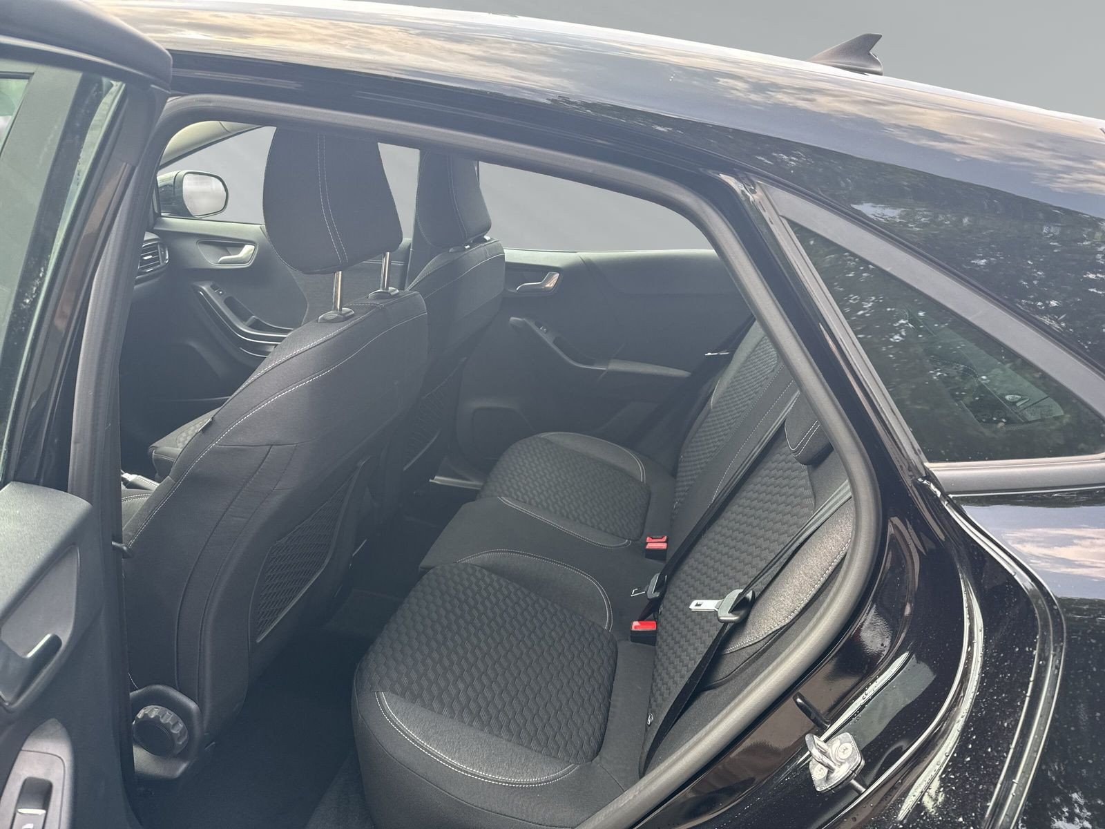 PUMA 1.0 ECOBOOST 125 PS 7AT TITANIUM+NAVI+SHZ++