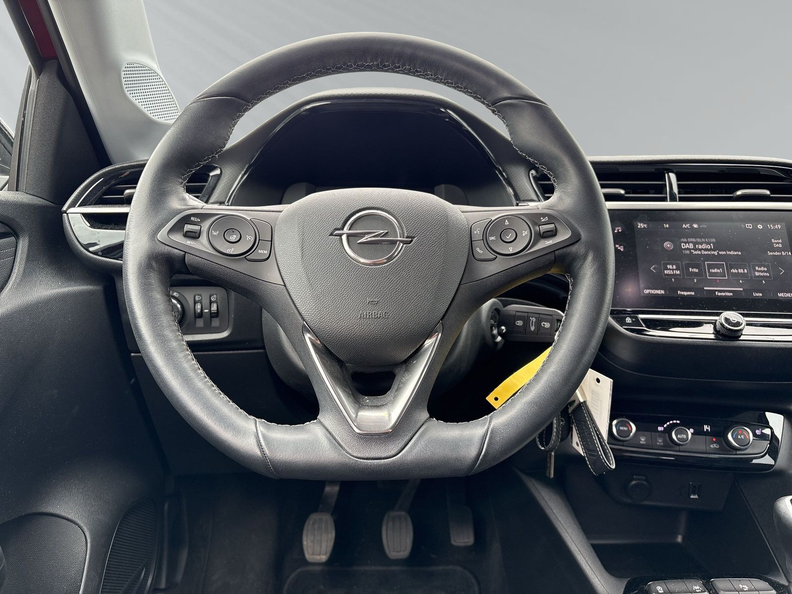 Corsa Elegance 1.2 Direct Inje 74kW+SHZ+LHZ+NAVI