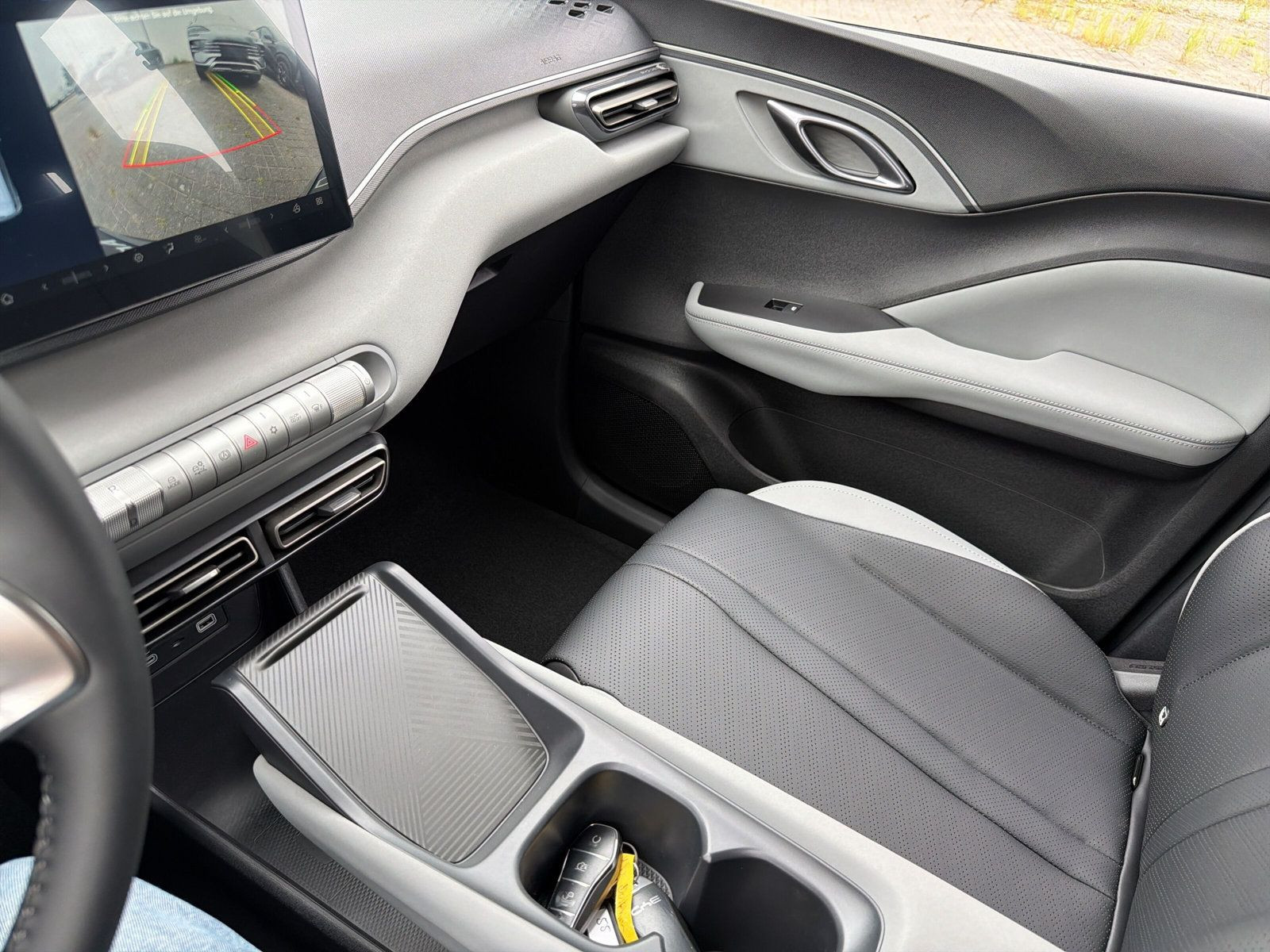 Dolphin Surf Boost+KAMERA+TOUCH+NAVI+BLUETOOTH++