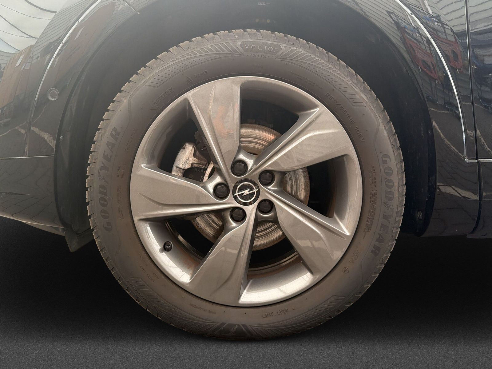 Grandland Elegance 1.2 Turbo S/S 96kW AT8+KAMERA