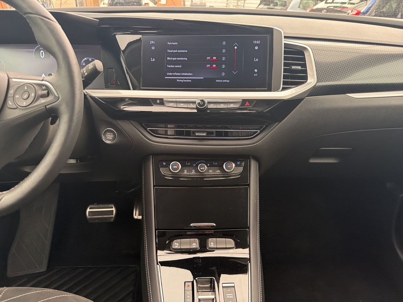 Grandland Elegance 1.2 Turbo S/S 96kW AT8+KAMERA