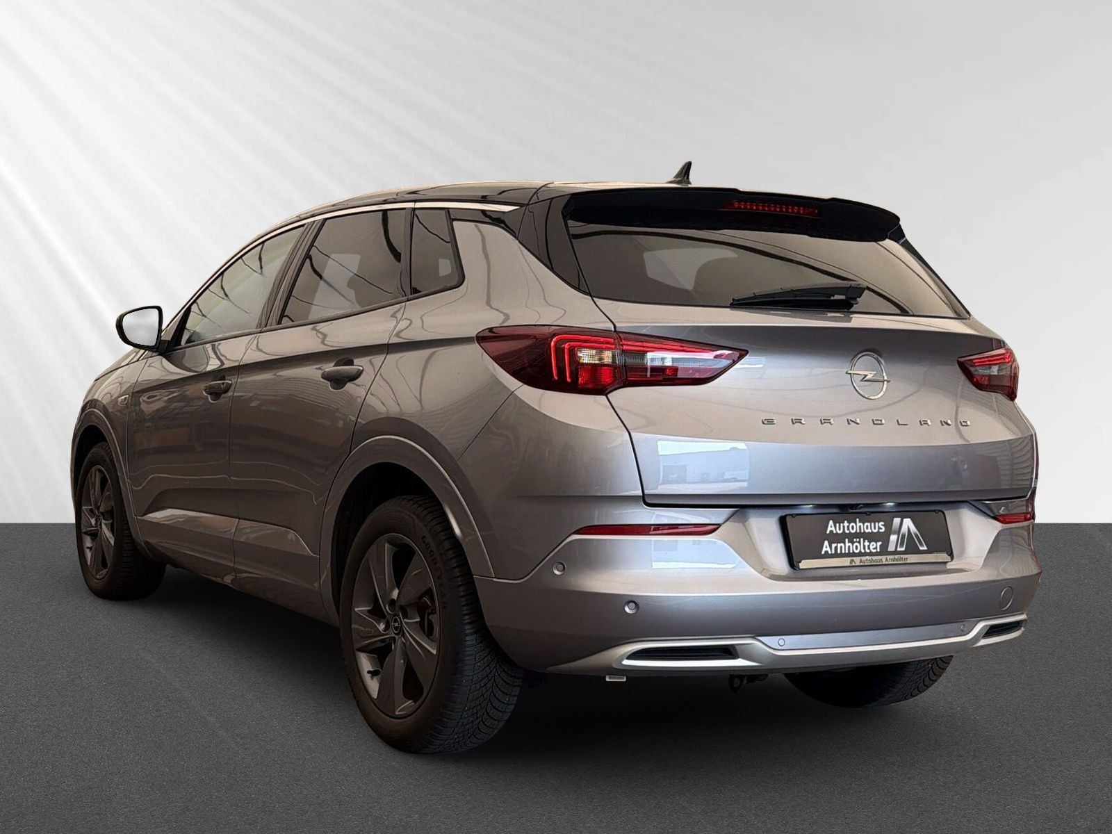 Grandland Elegance 1.2 Turbo S/S 96kW AT8+KAMERA