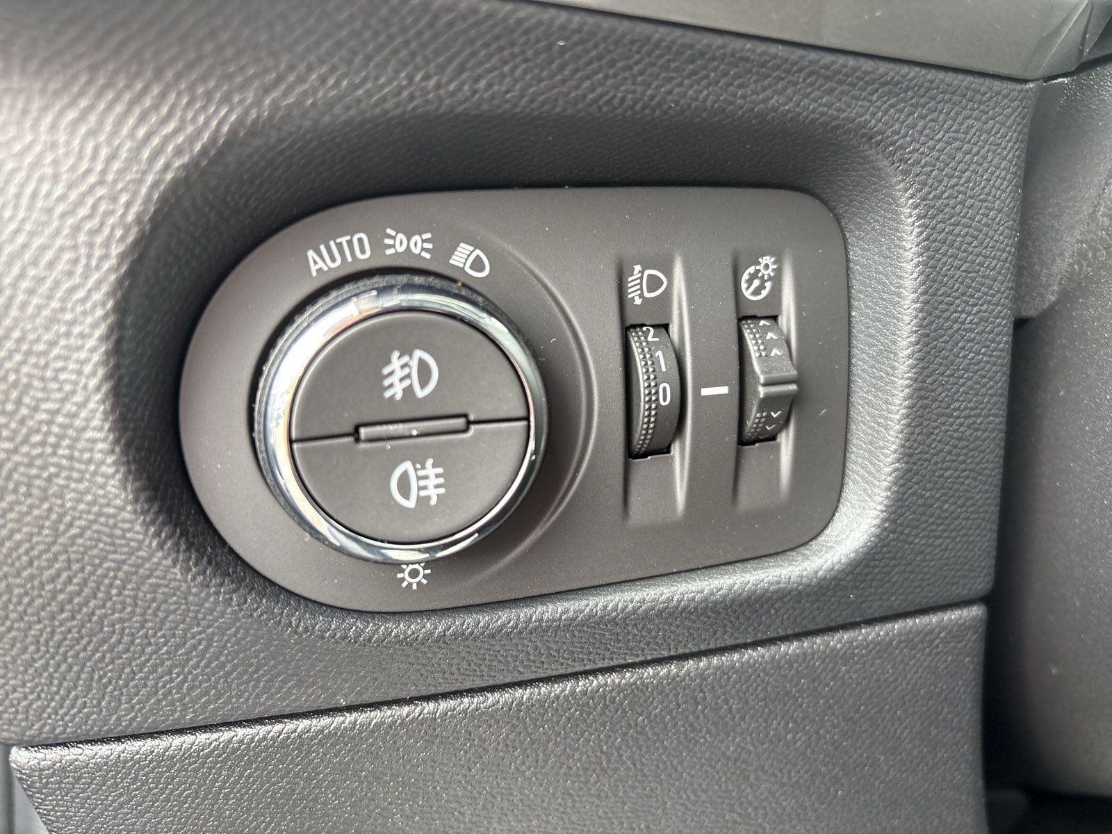 Opel Mokka Elegance 1.2 Turbo AT8+SH+LH+KAM+NAVI