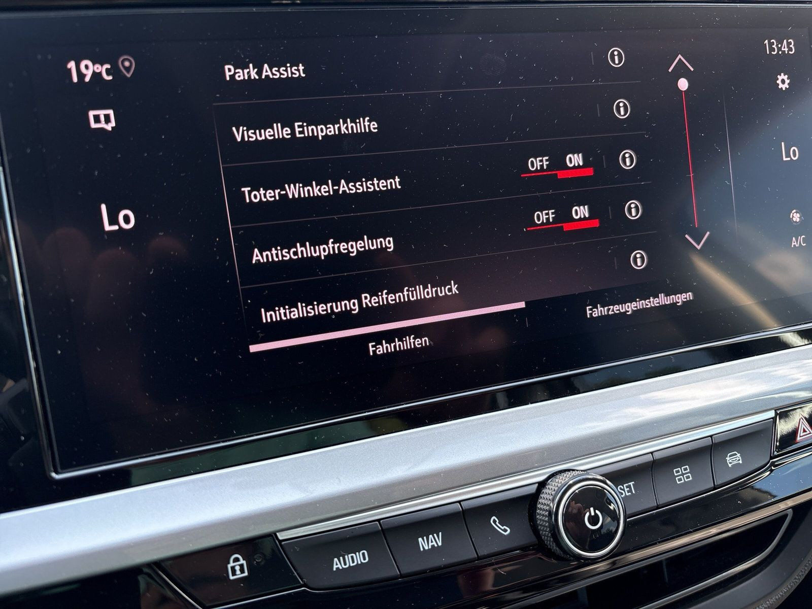 Grandland Elegance 1.2 Turbo+SHZ+LHZ+NAVI+KAMERA