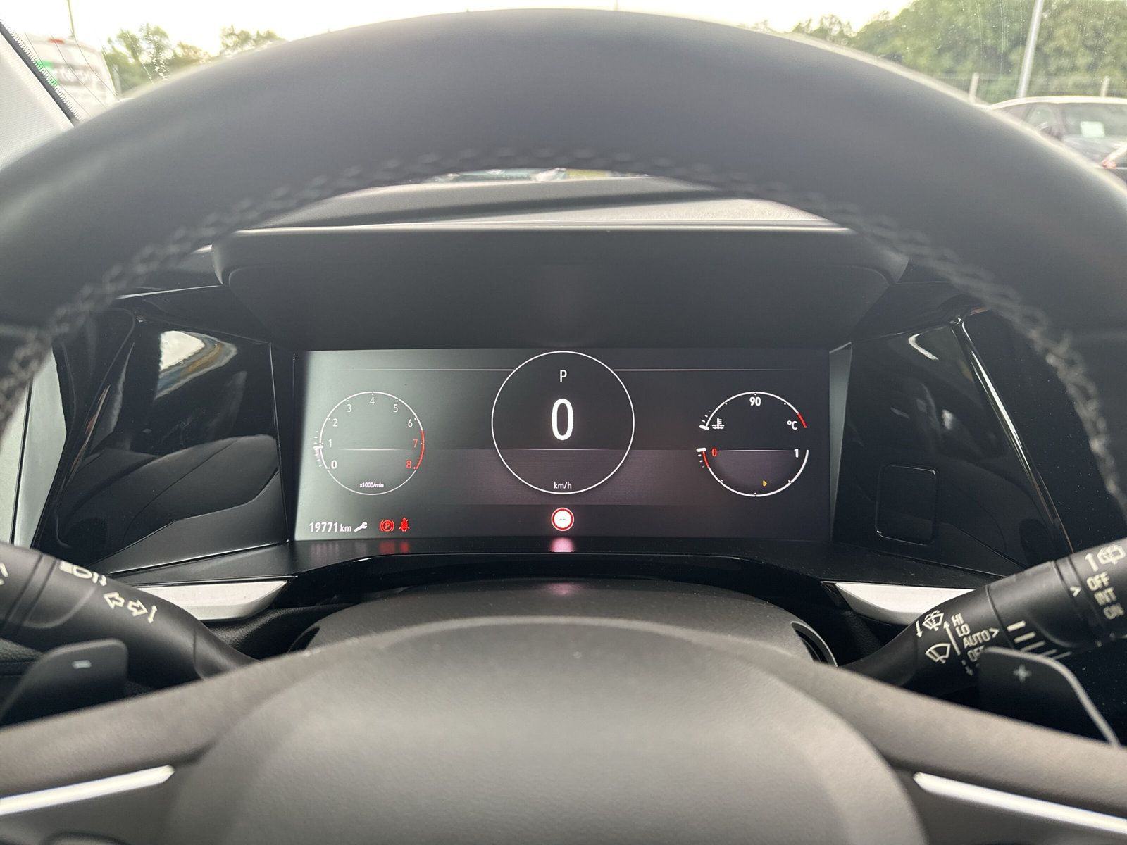GRANDLAND ELEGANCE 1.2 TURBO AT8+360°+AHK+ALLWET