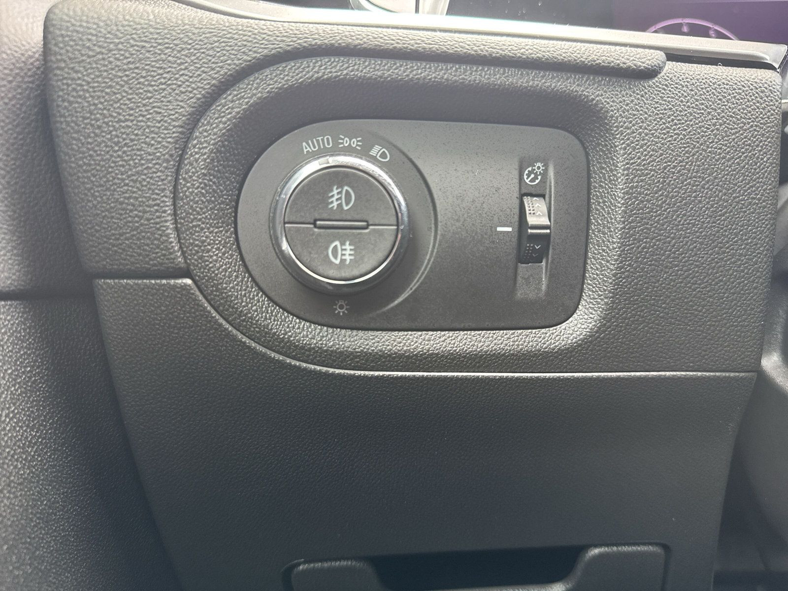 GRANDLAND ELEGANCE 1.2 TURBO AT8+360°+AHK+ALLWET