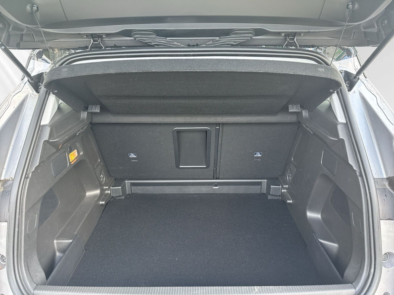 GRANDLAND ELEGANCE 1.2 TURBO AT8+360°+AHK+ALLWET