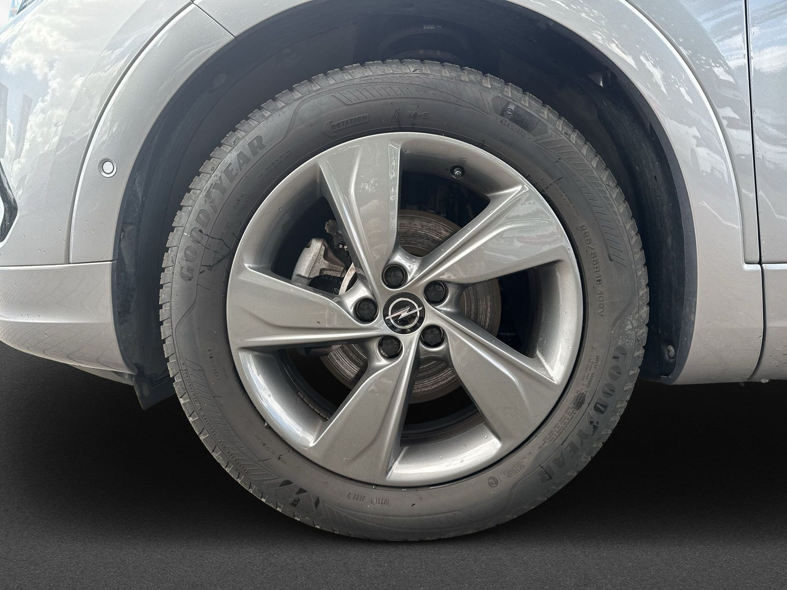 GRANDLAND ELEGANCE 1.2 TURBO AT8+360°+AHK+ALLWET