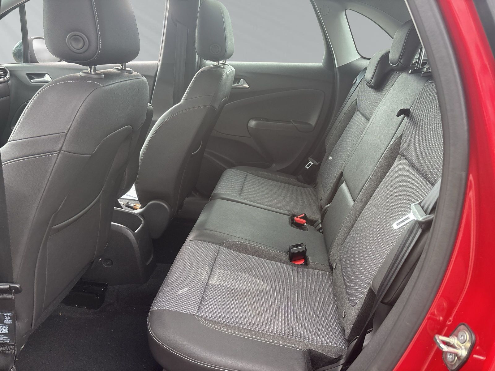 Crossland ELEGANCE 1.2 KLIMA+PDC+KAMERA+SHZ+AT8+