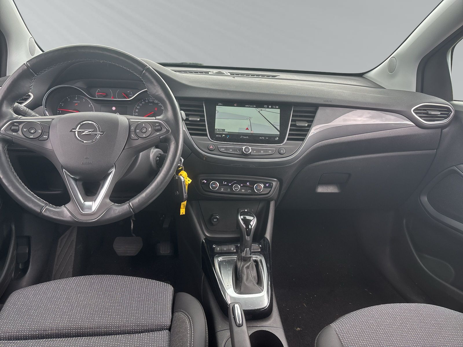 Crossland ELEGANCE 1.2 KLIMA+PDC+KAMERA+SHZ+AT8+
