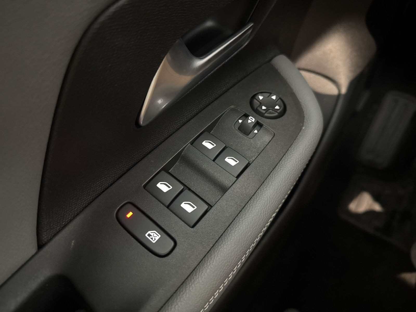 MOKKA ELEGANCE 131 PS AT+LM+180°+ALLWETTER+SHZ++
