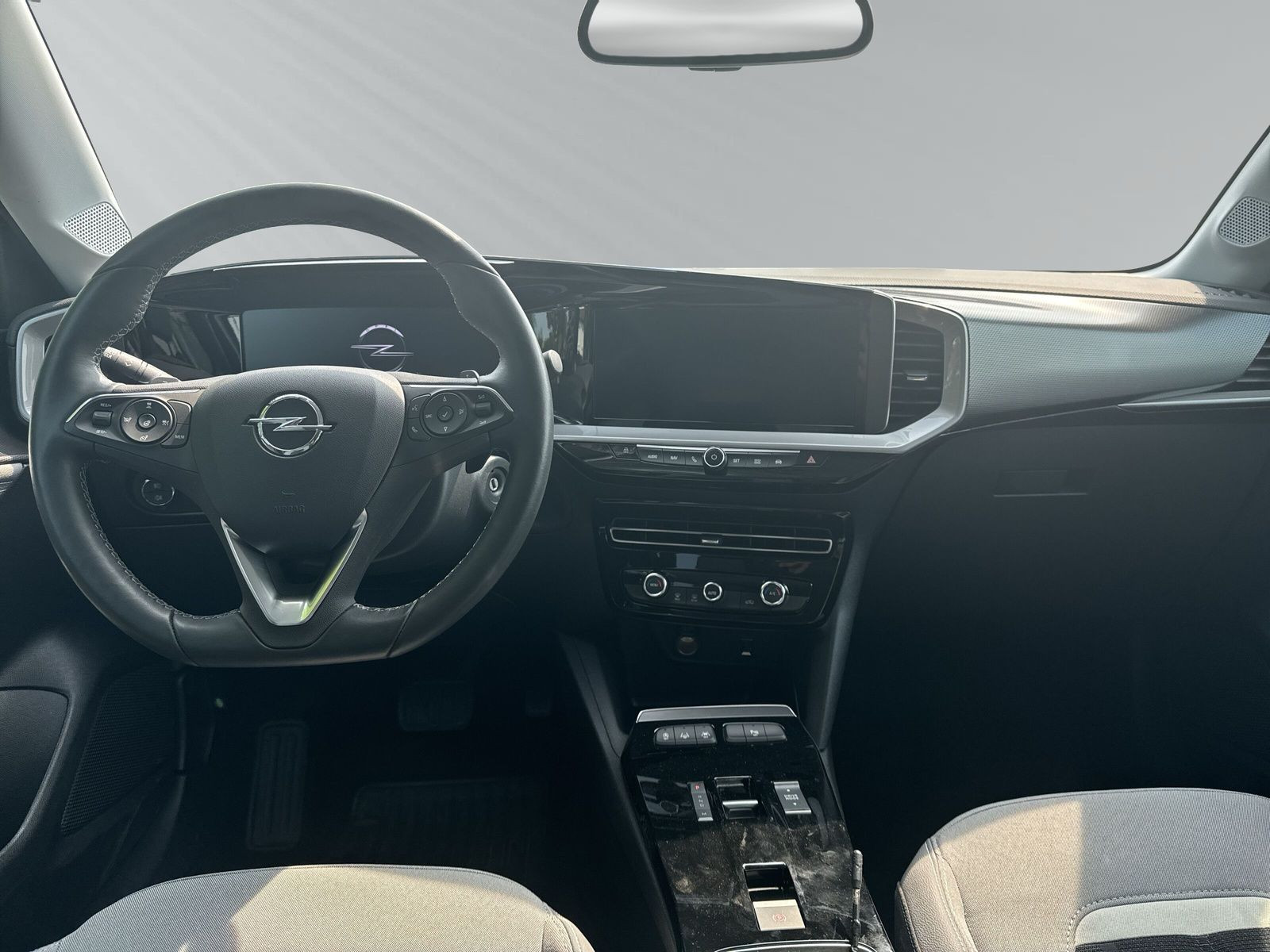 MOKKA ELEGANCE 131 PS AT+LM+180°+ALLWETTER+SHZ++
