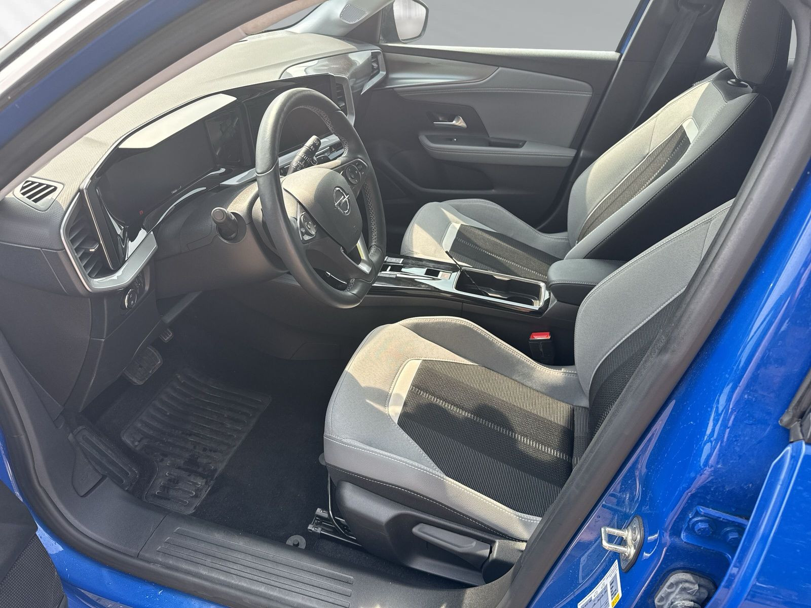 MOKKA ELEGANCE 131 PS AT+LM+180°+ALLWETTER+SHZ++