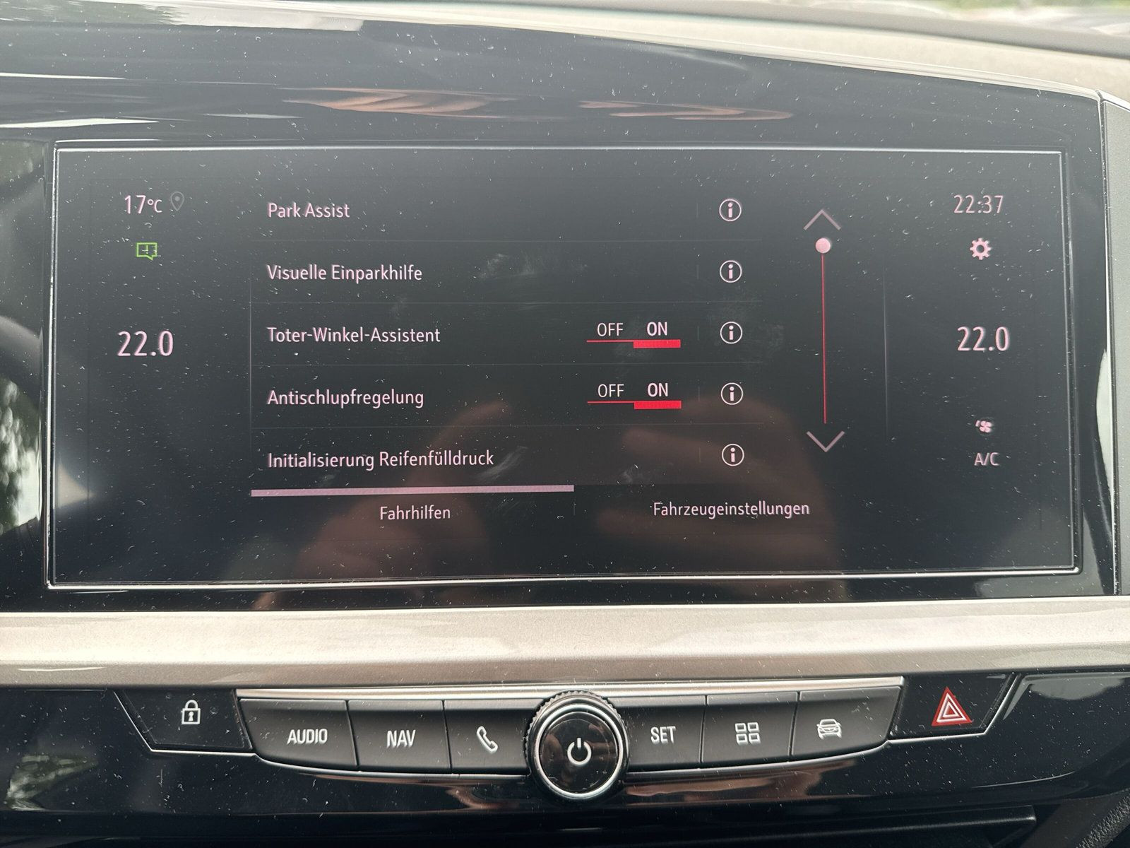 GRANDLAND ELEGANCE 1.2 TURBO AT8+360°+AHK+ALLWET