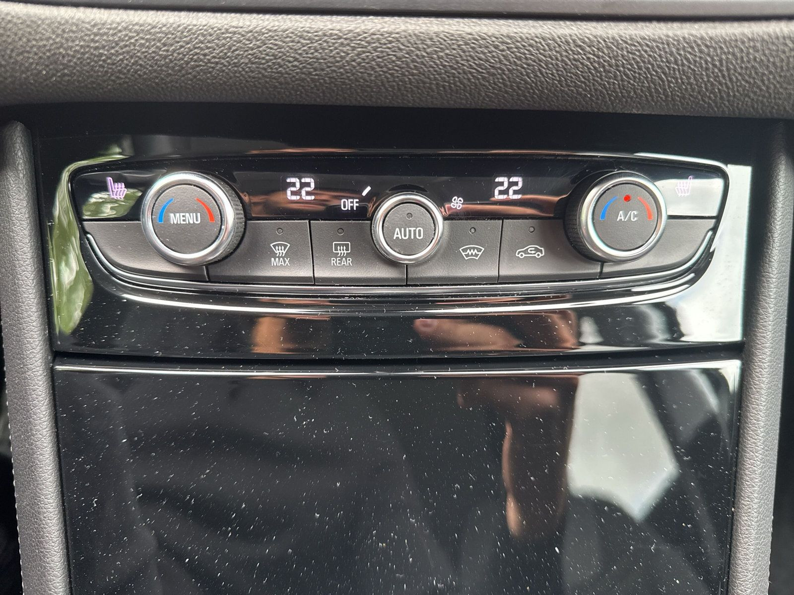 GRANDLAND ELEGANCE 1.2 TURBO AT8+360°+AHK+ALLWET
