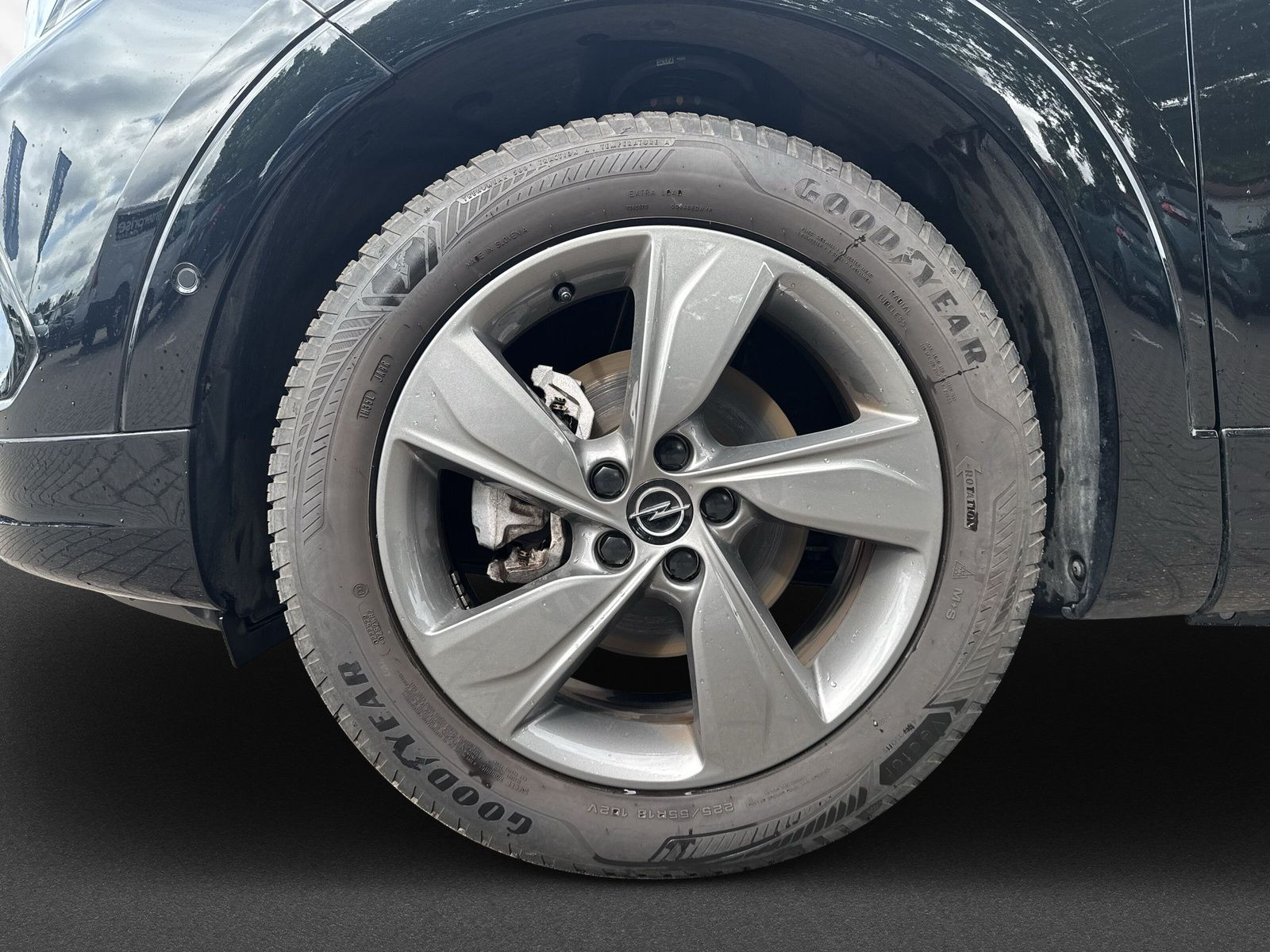 GRANDLAND ELEGANCE 1.2 TURBO AT8+360°+AHK+ALLWET
