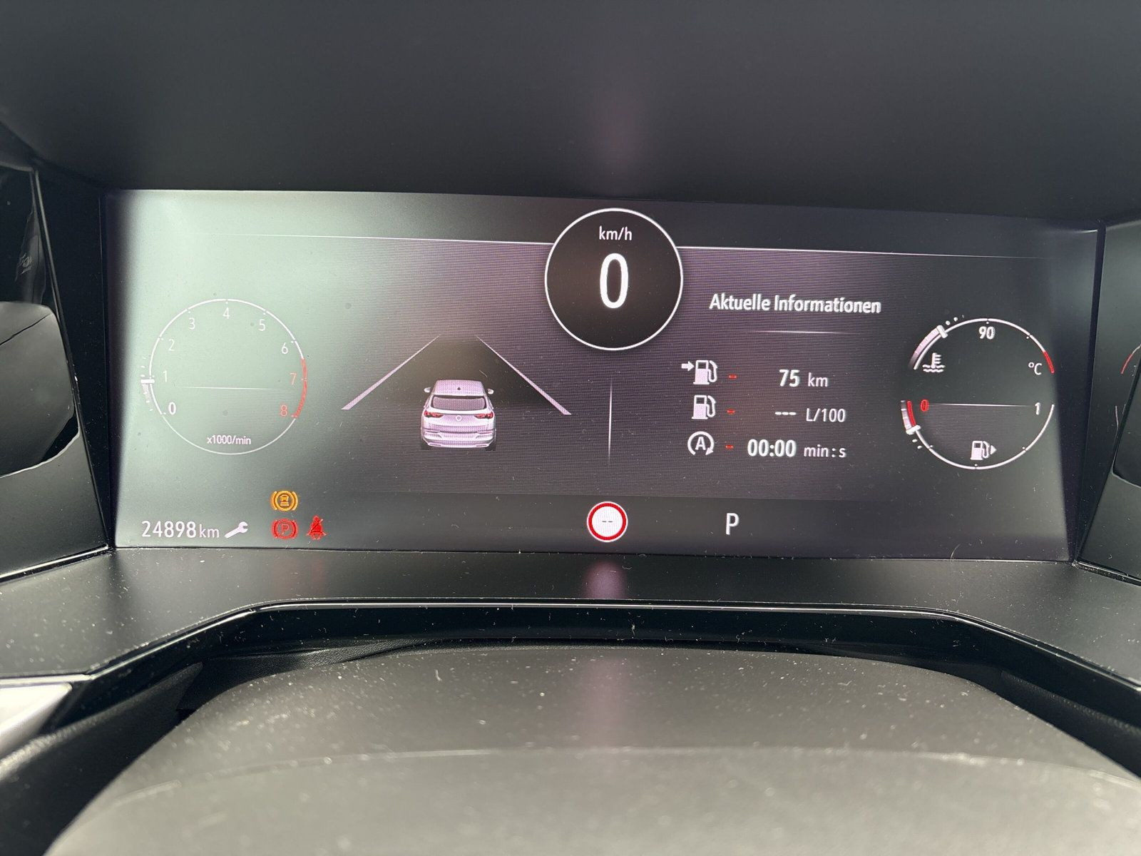 Grandland Elegance 1.2 Turbo AT8+SHZ+LHZ+NAV+KAM