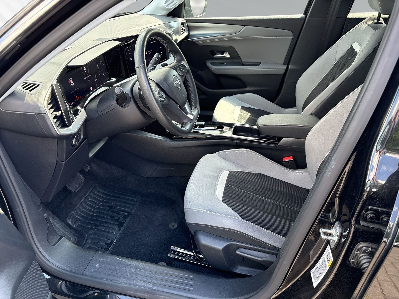 Mokka Elegance 1.2 Turbo AT8+SHZ+LHZ+KAMERA+PDC+