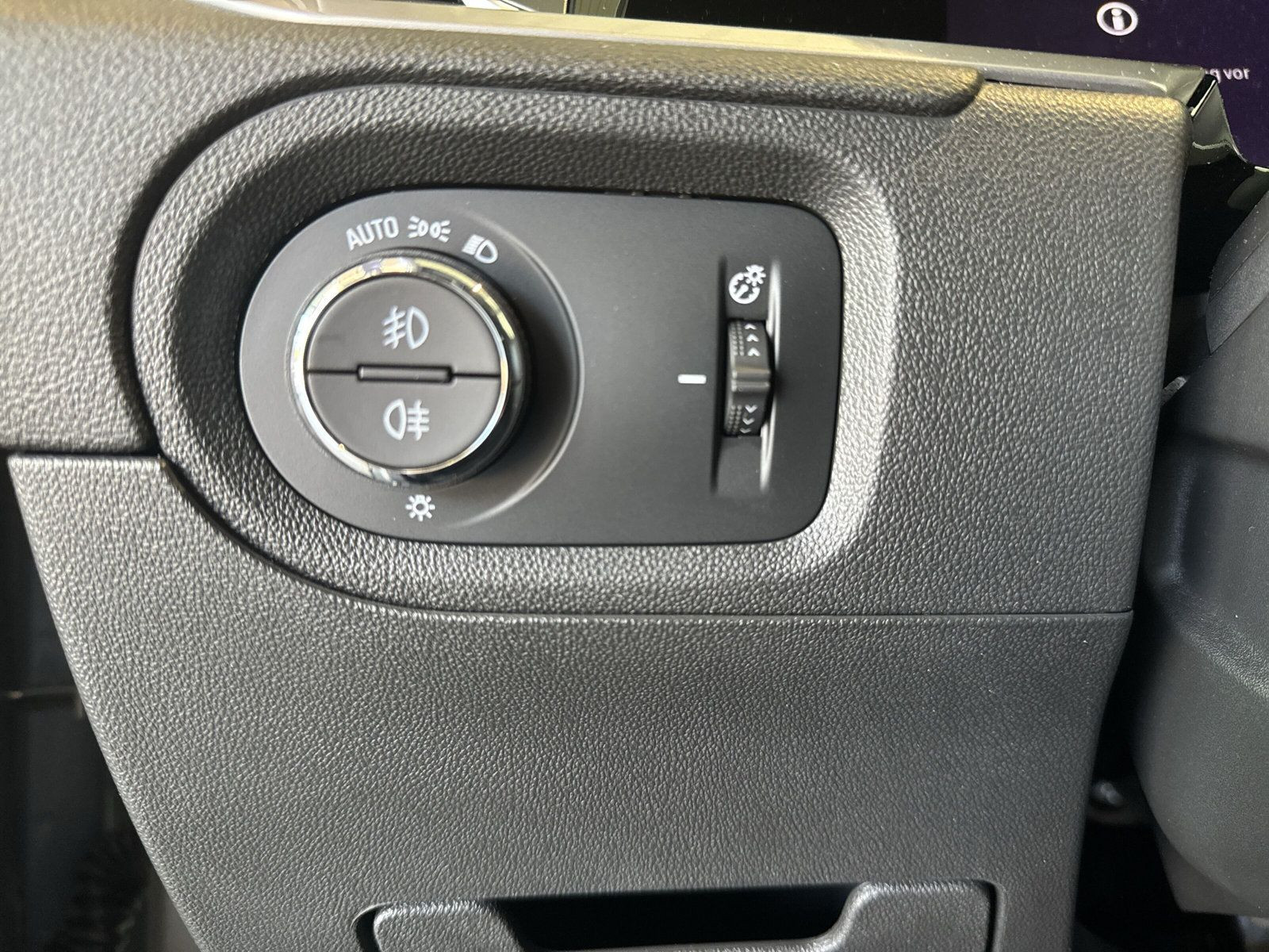 GRANDLAND ELEGANCE 1.2 TURBO AT8+360°+AHK+ALLWET