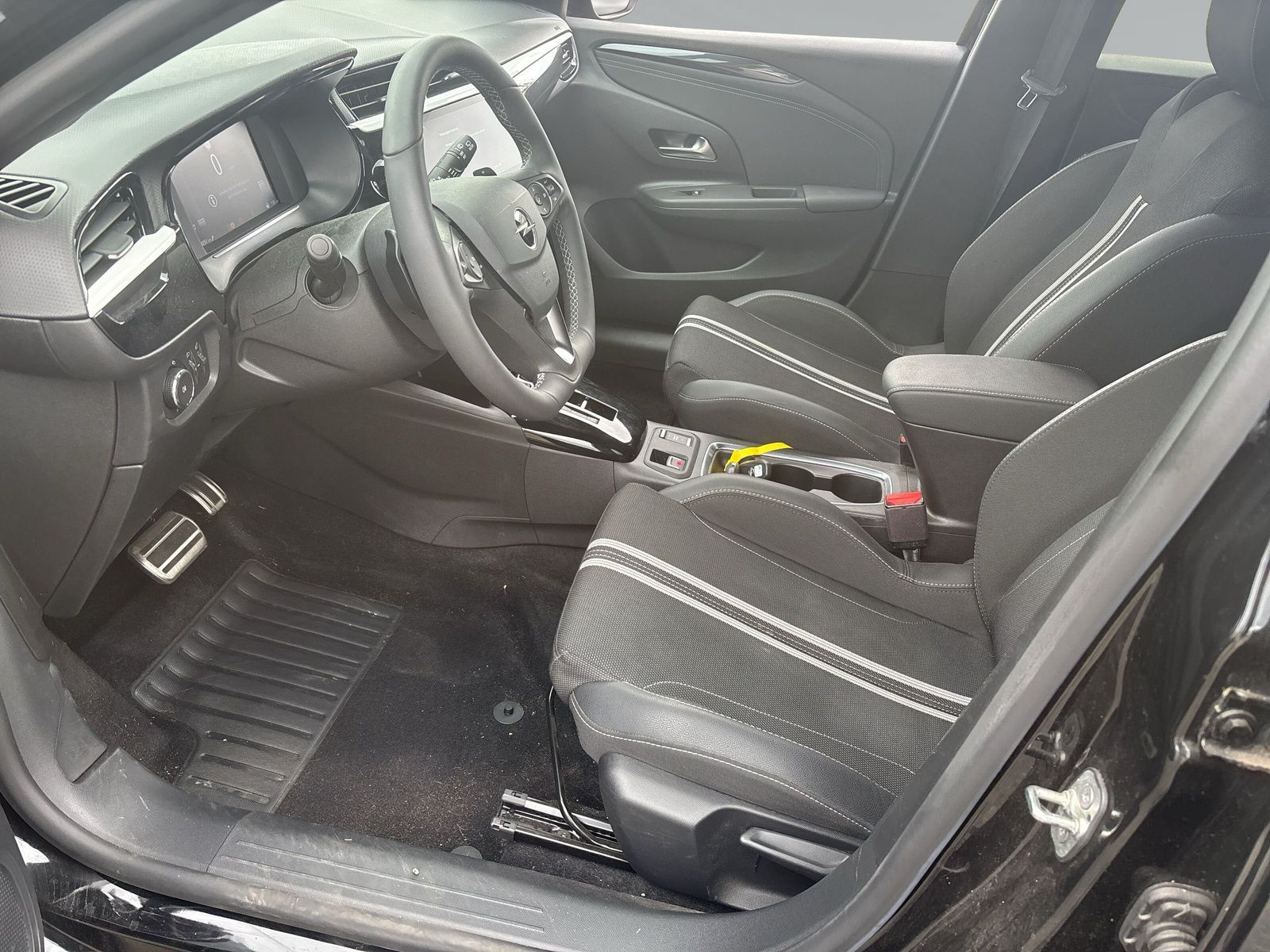 Corsa F GS 1.2 KLIMA+PDC+KAMERA+SHZ+LHZ+AT8+LED+