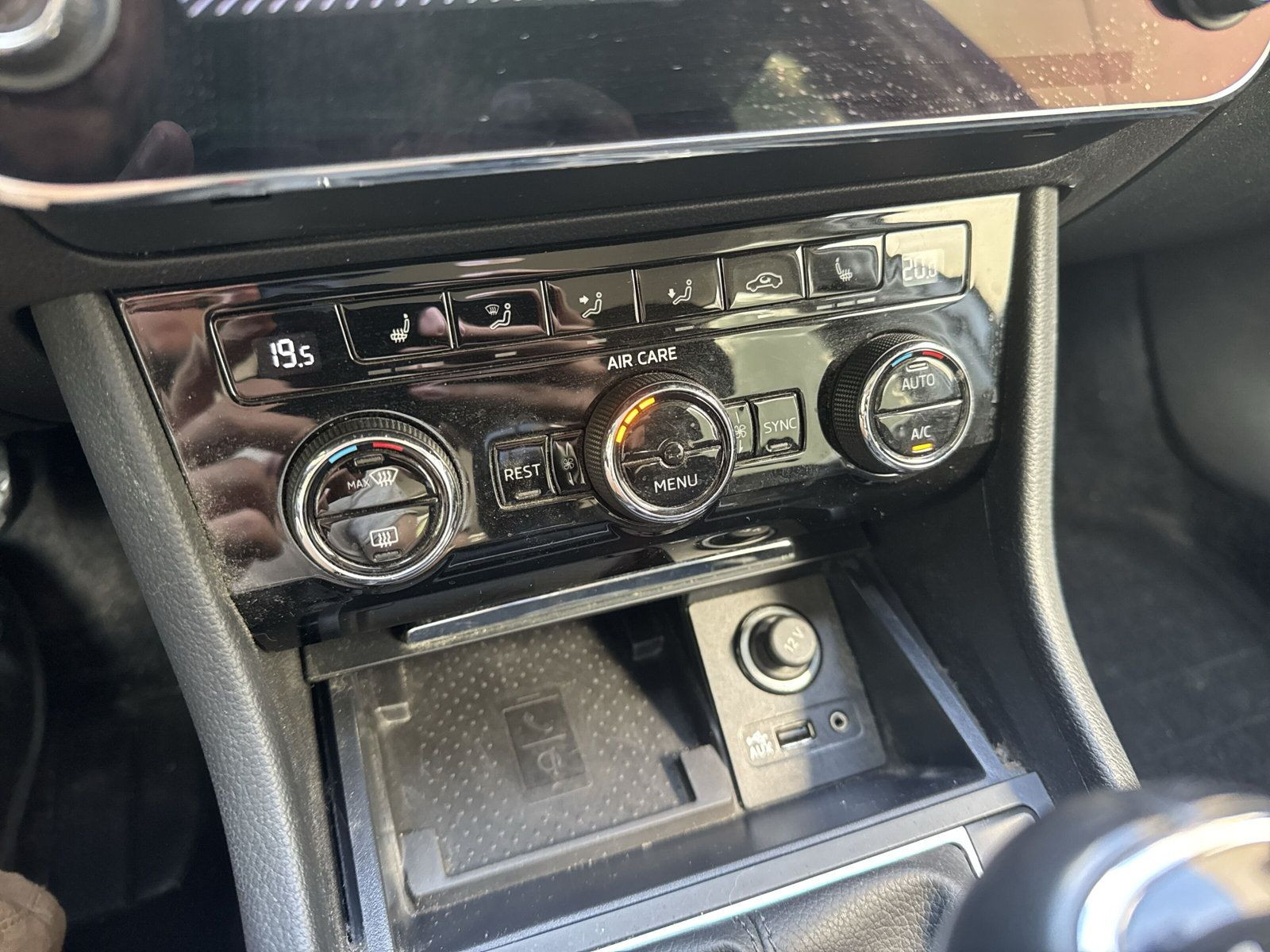 SUPERB COMBI 1.4 TSI ACTIVE+CARPLAY+WKR+GARANTIE