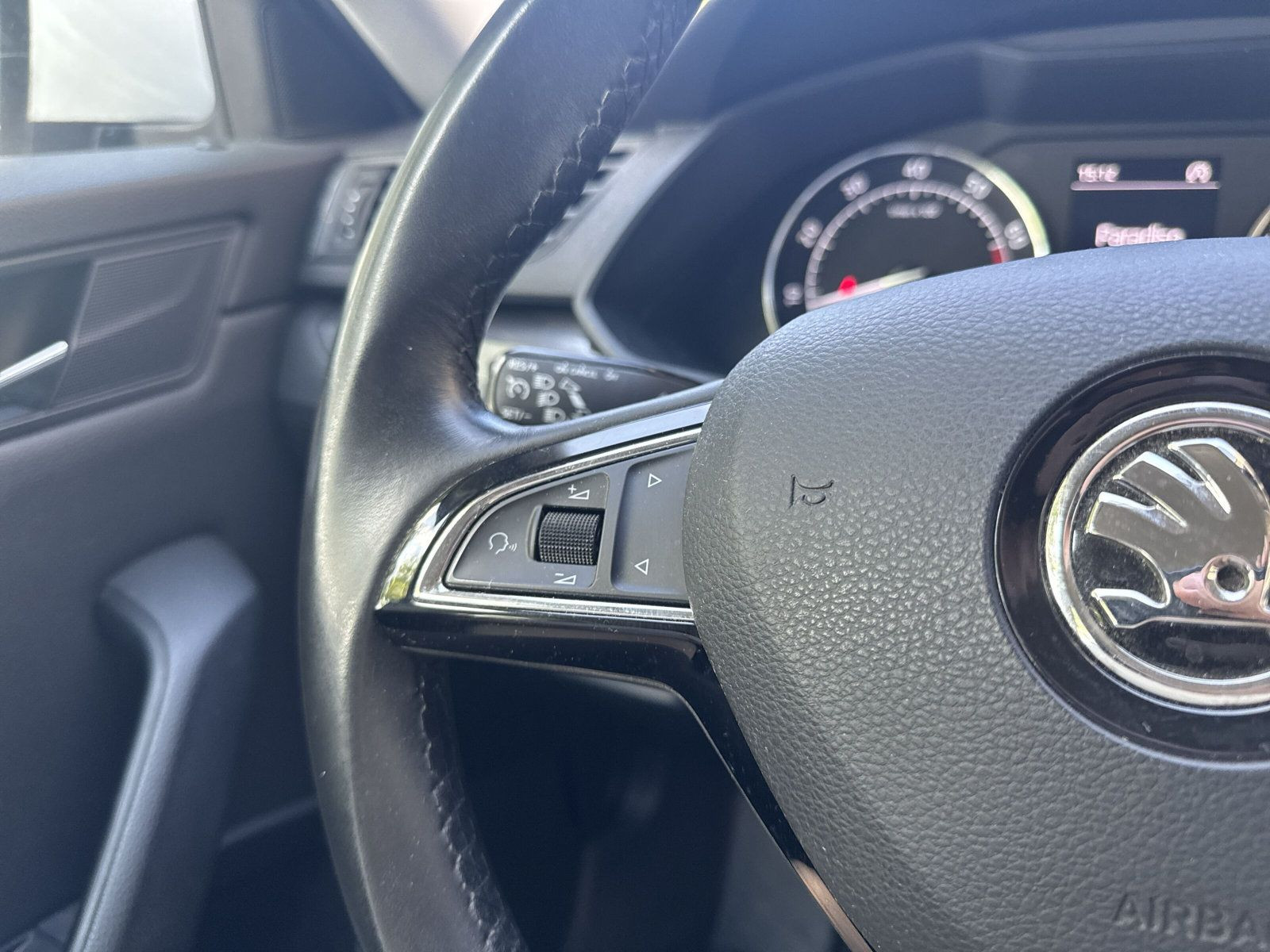 SUPERB COMBI 1.4 TSI ACTIVE+CARPLAY+WKR+GARANTIE