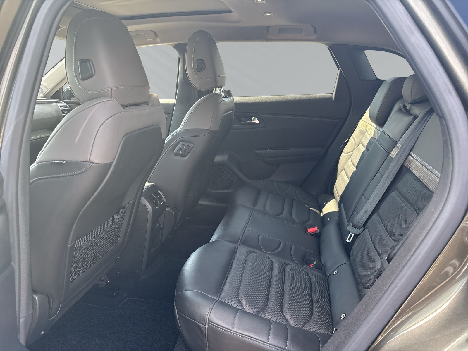 C5 X +Plug-In4X2+PANO+NAV+KAM+SH+LH+HEAD-UP+PDC+