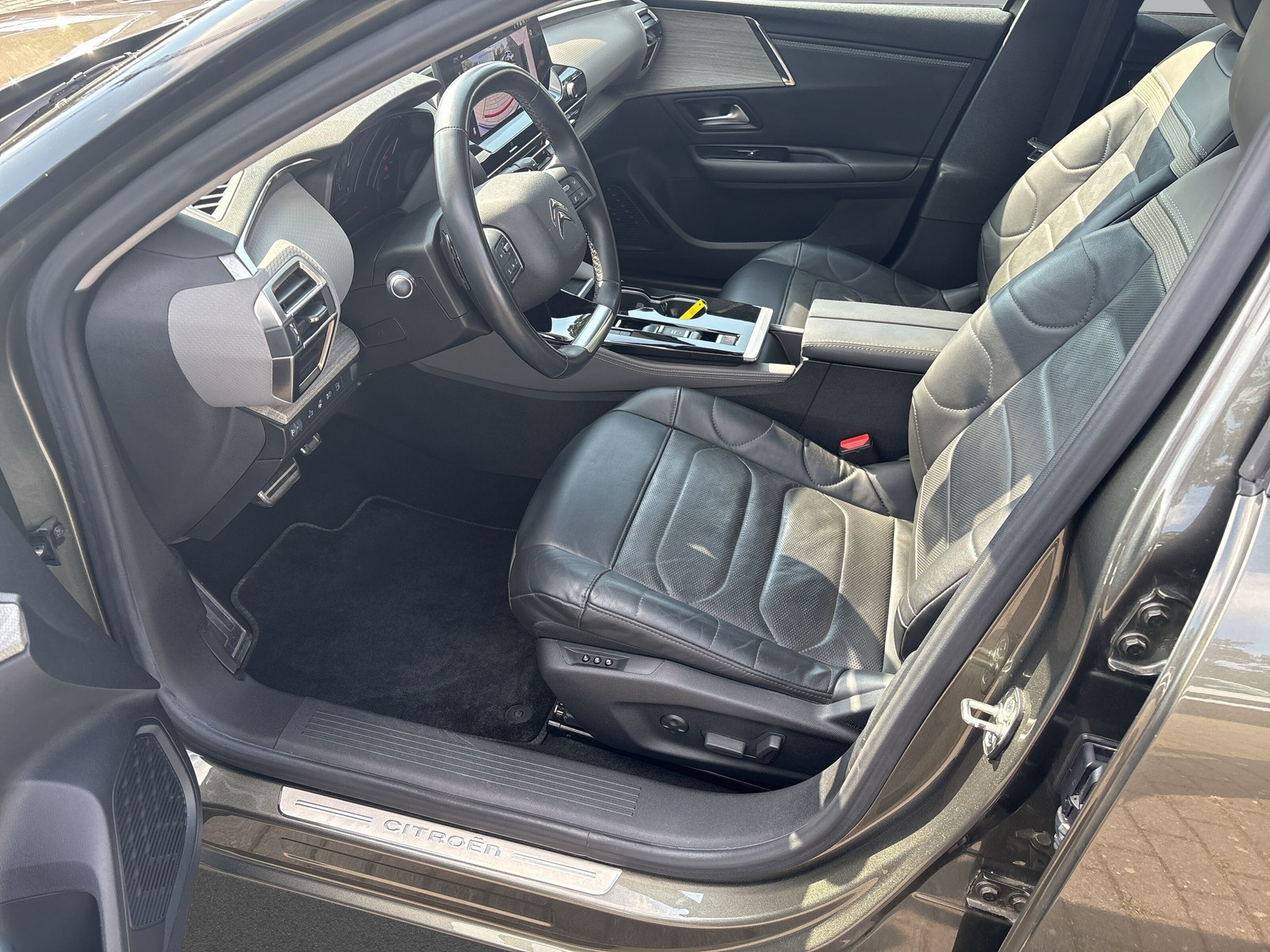 C5 X +Plug-In4X2+PANO+NAV+KAM+SH+LH+HEAD-UP+PDC+