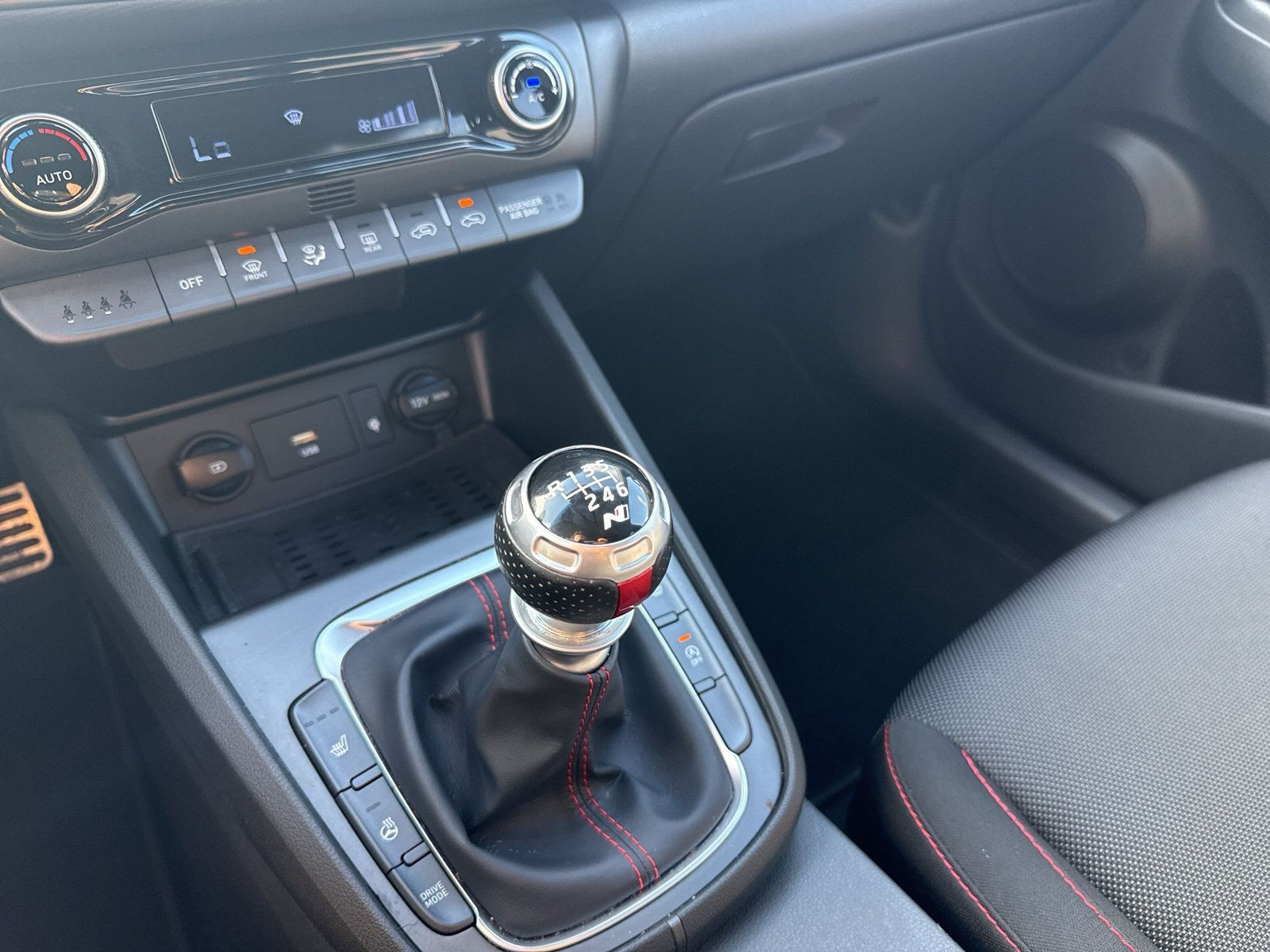 Kona 1.0 T-GDI MildHybrid N Line2WD+SCHIEBEDACH+