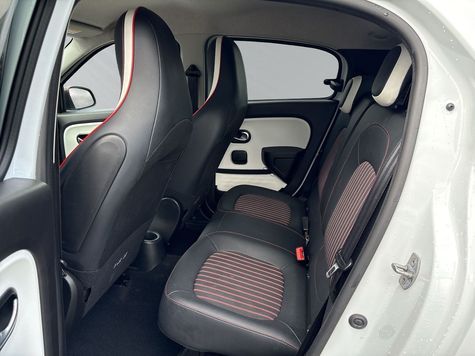 Twingo 0.9 +TCe 90 Intens+CARPLAY+AUTOMATIK+BPC+