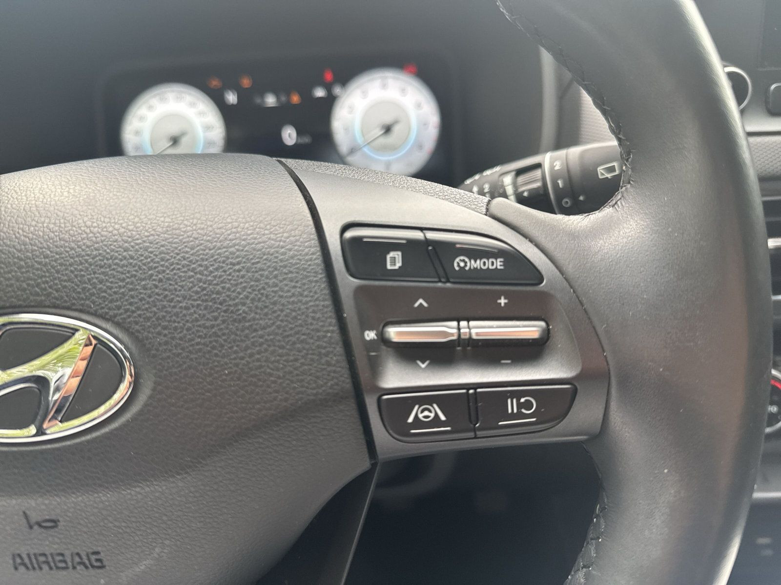 Kona 1.0 T-GDI 120PS +48V iM/T 2WD TREND +KAMERA